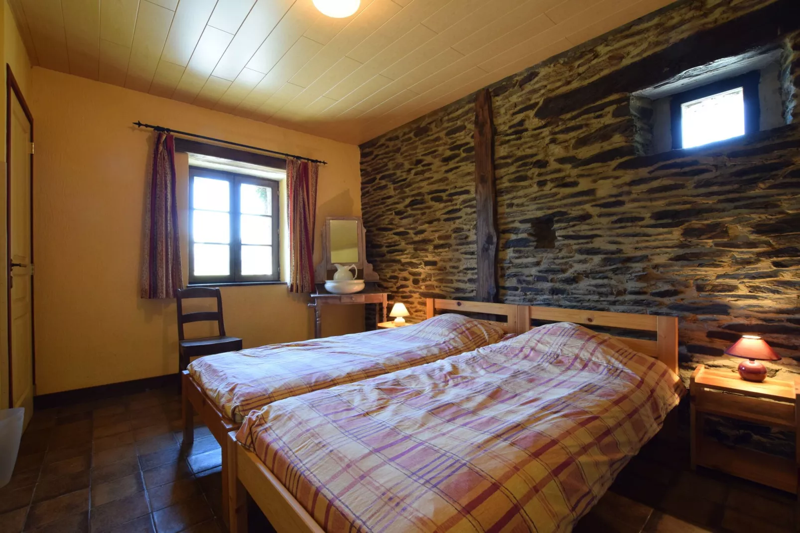 La Vraie Vie-Bedroom