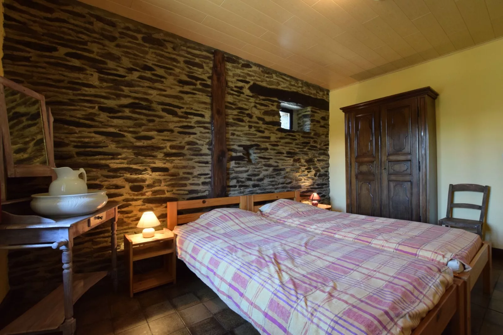 La Vraie Vie-Bedroom