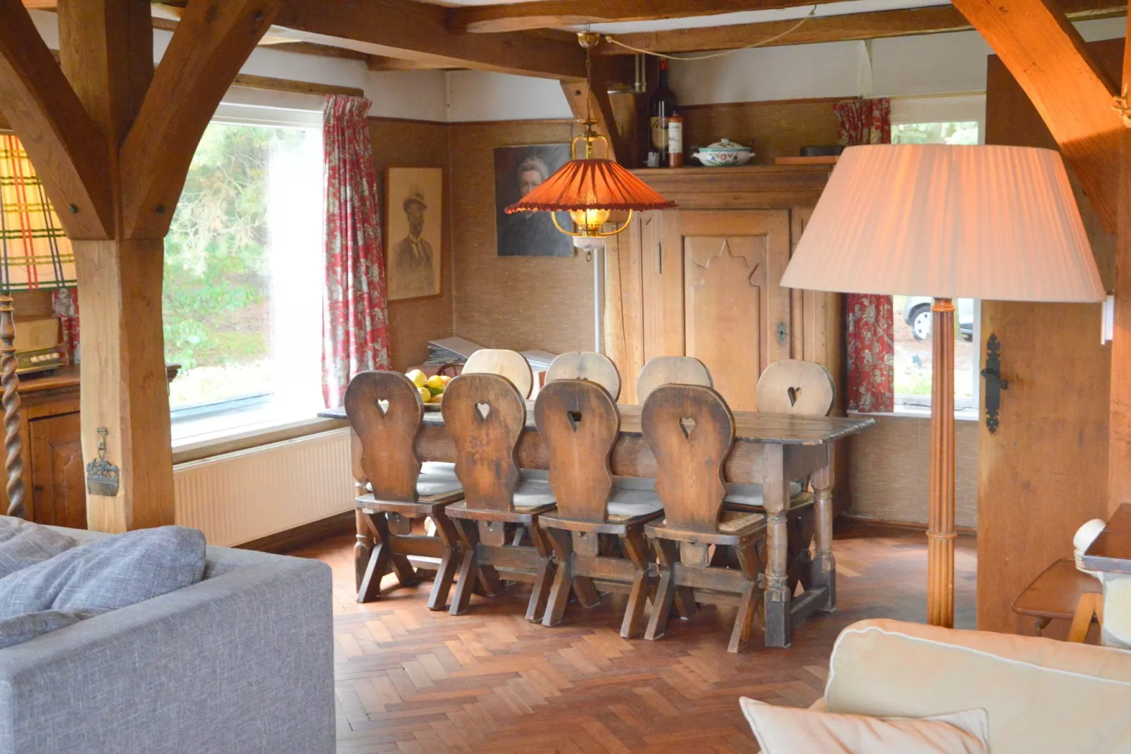 Huis in het bos-Dining room