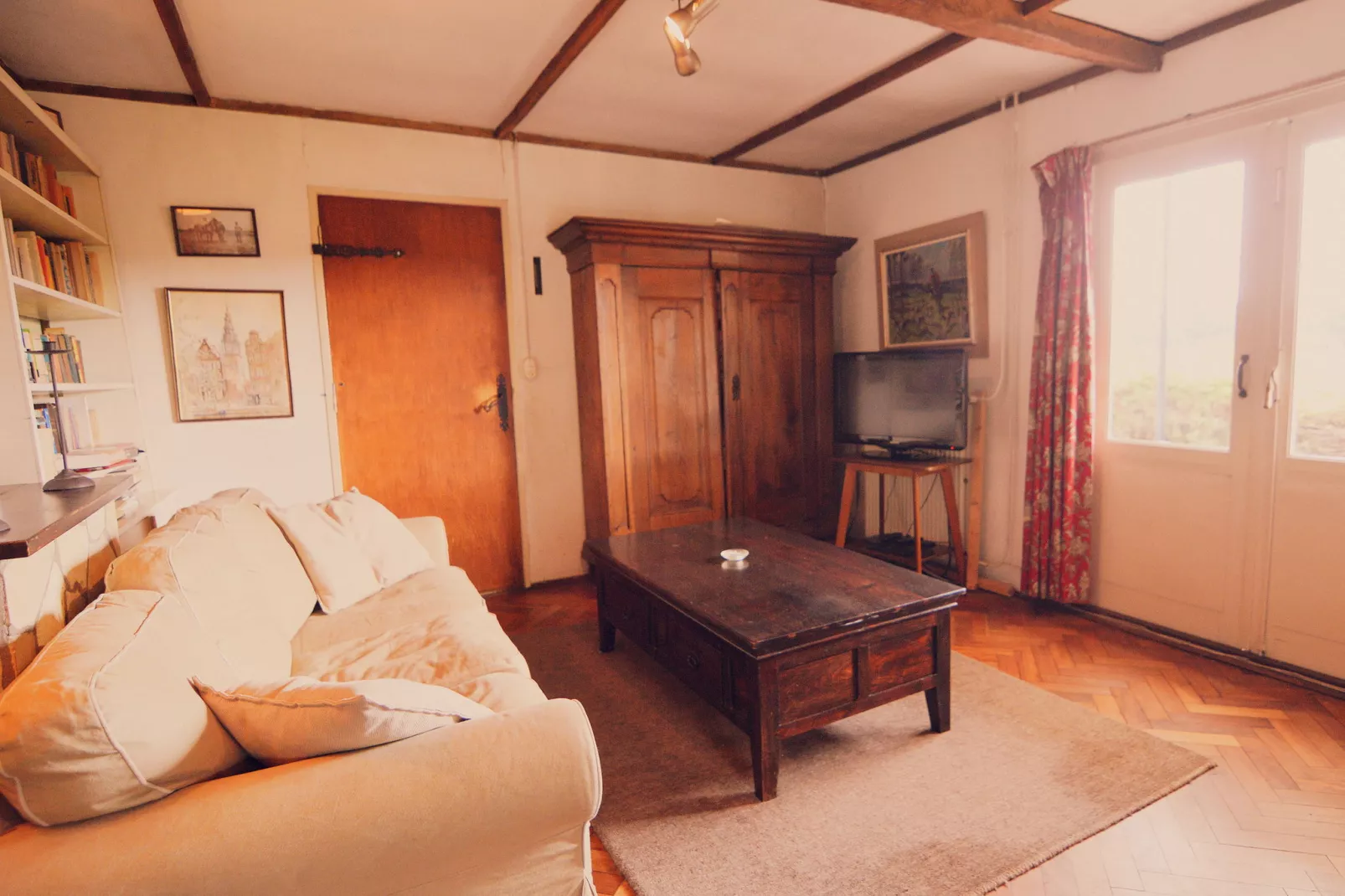 Huis in het bos-Living room