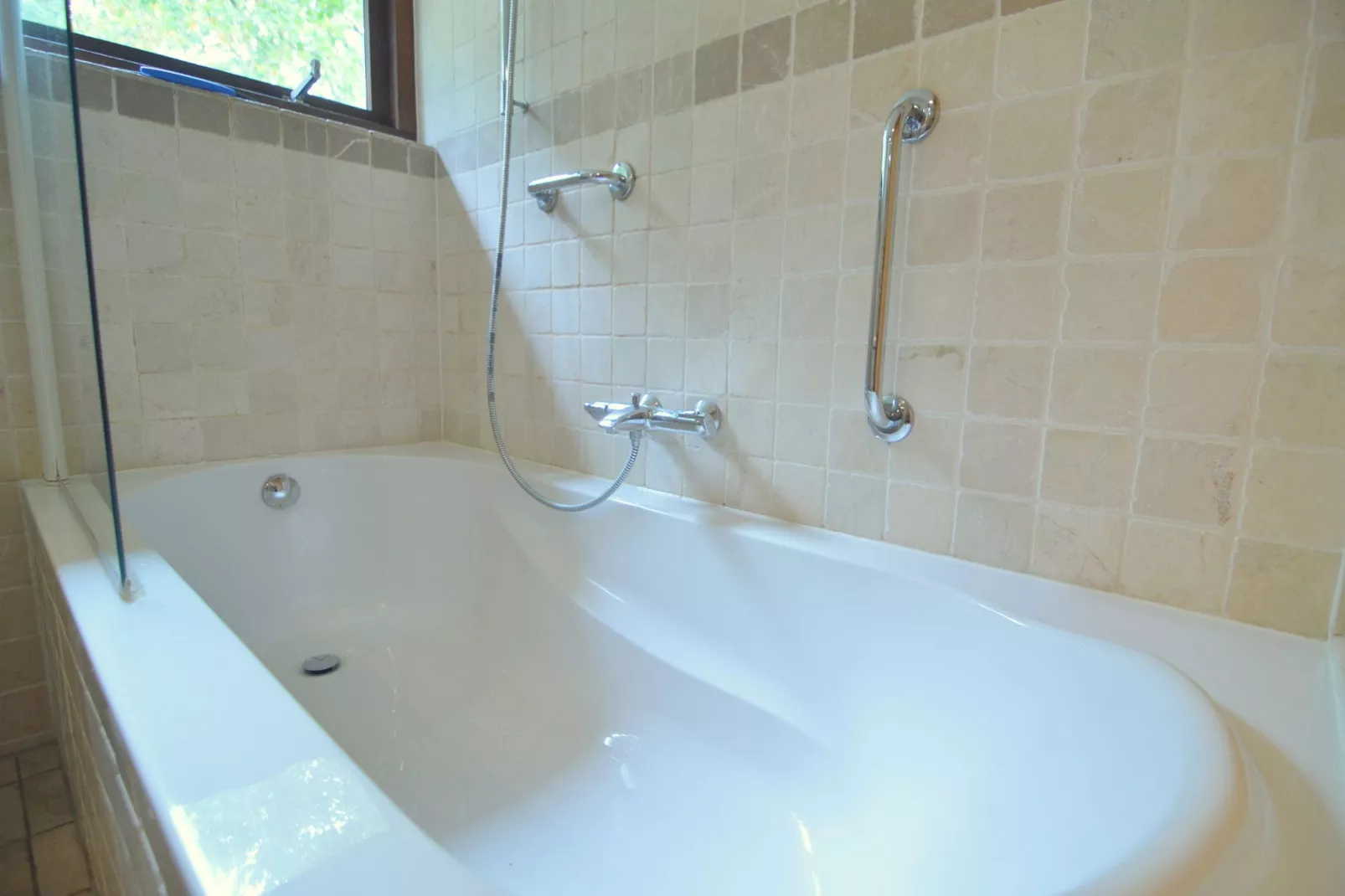 Huis in het bos-Bathroom