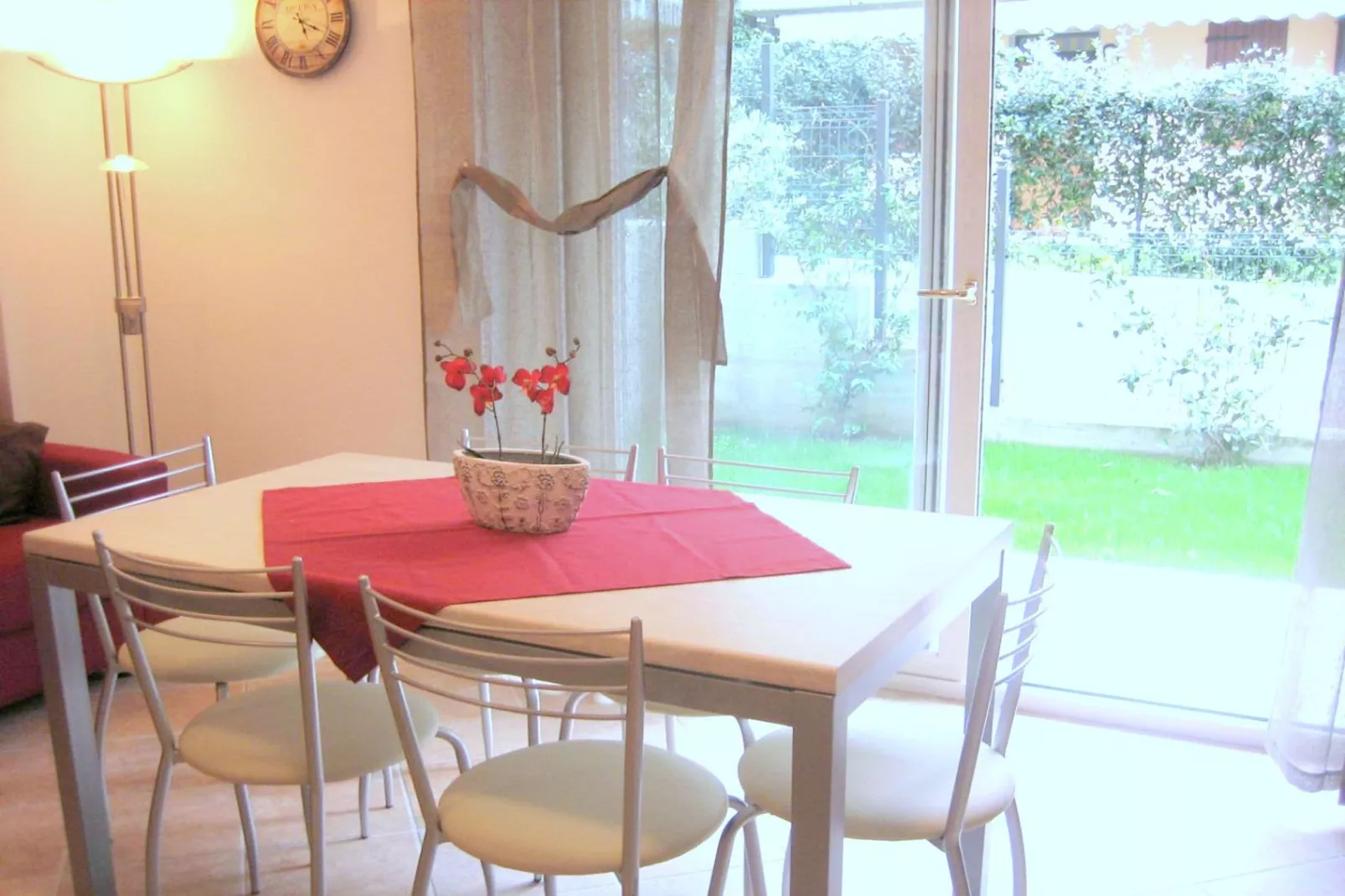 Madonnina A Due-Dining room