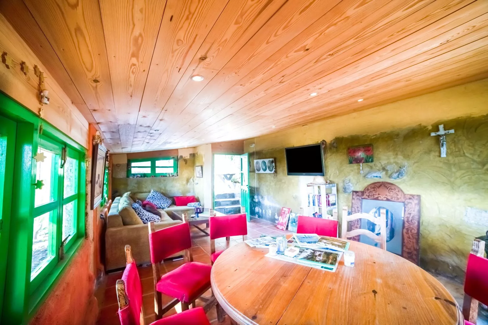 Tenerife Nature Retreat-Living room