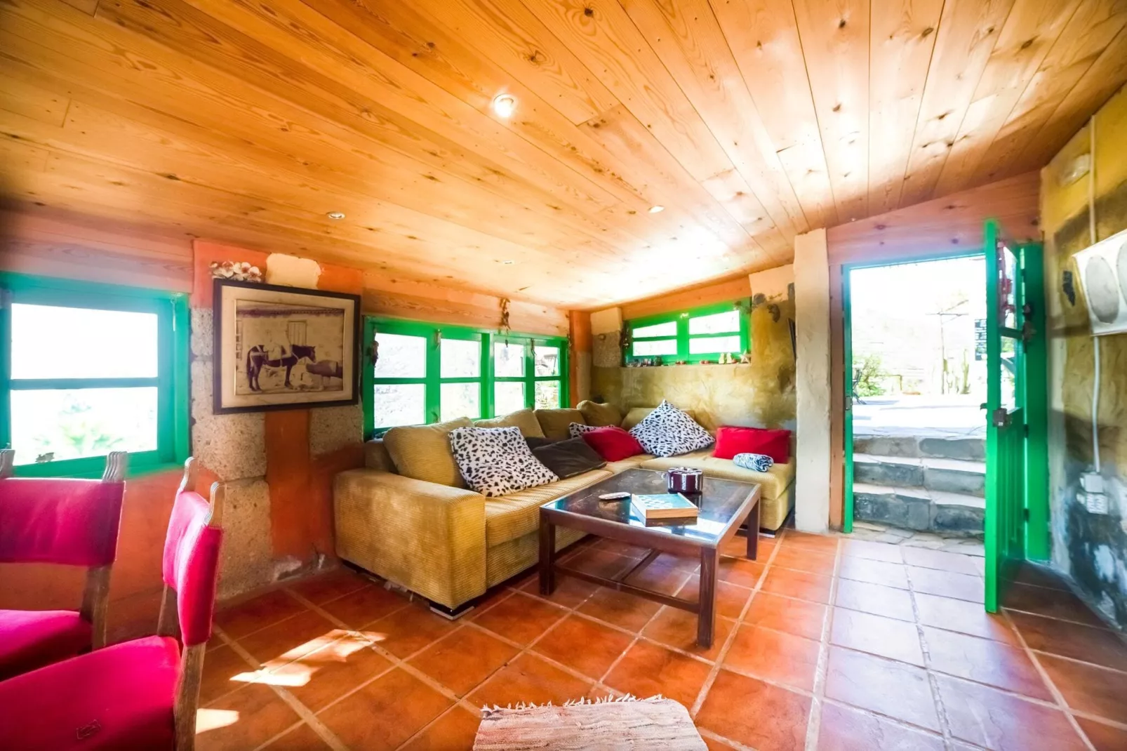 Tenerife Nature Retreat-Living room