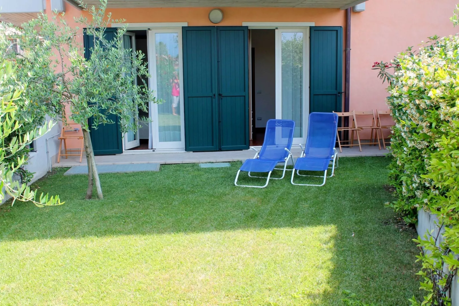 Madonnina A Due-Gardens summer