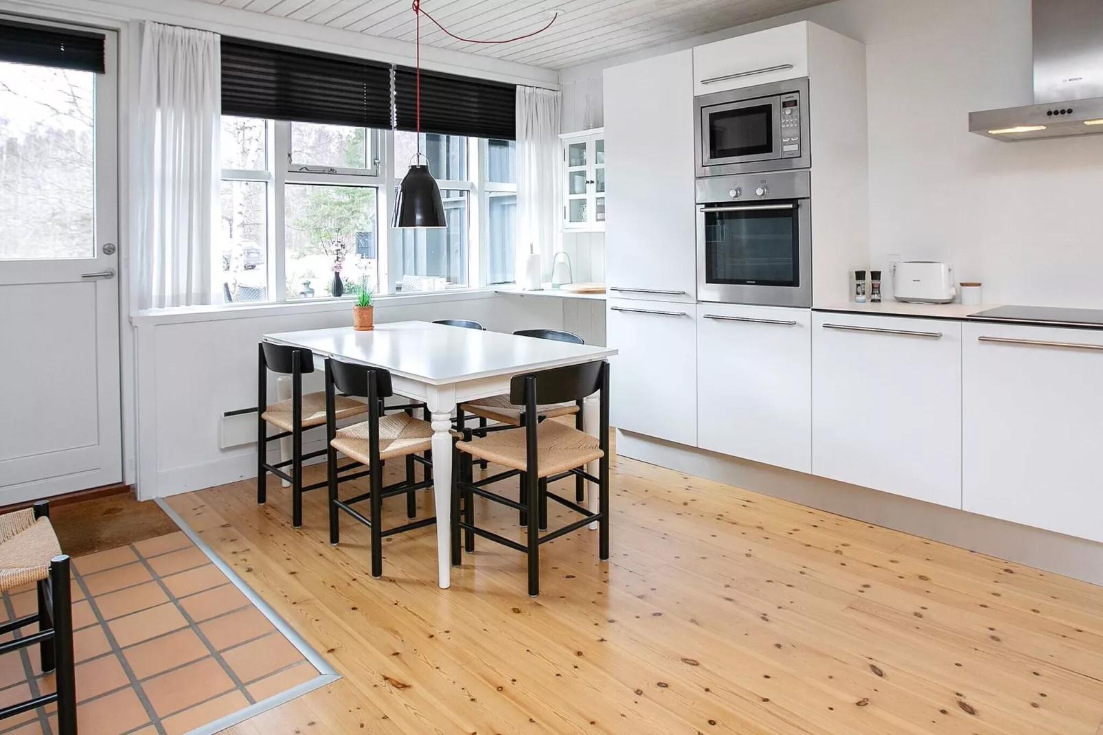 2 room,renovated-Indoor