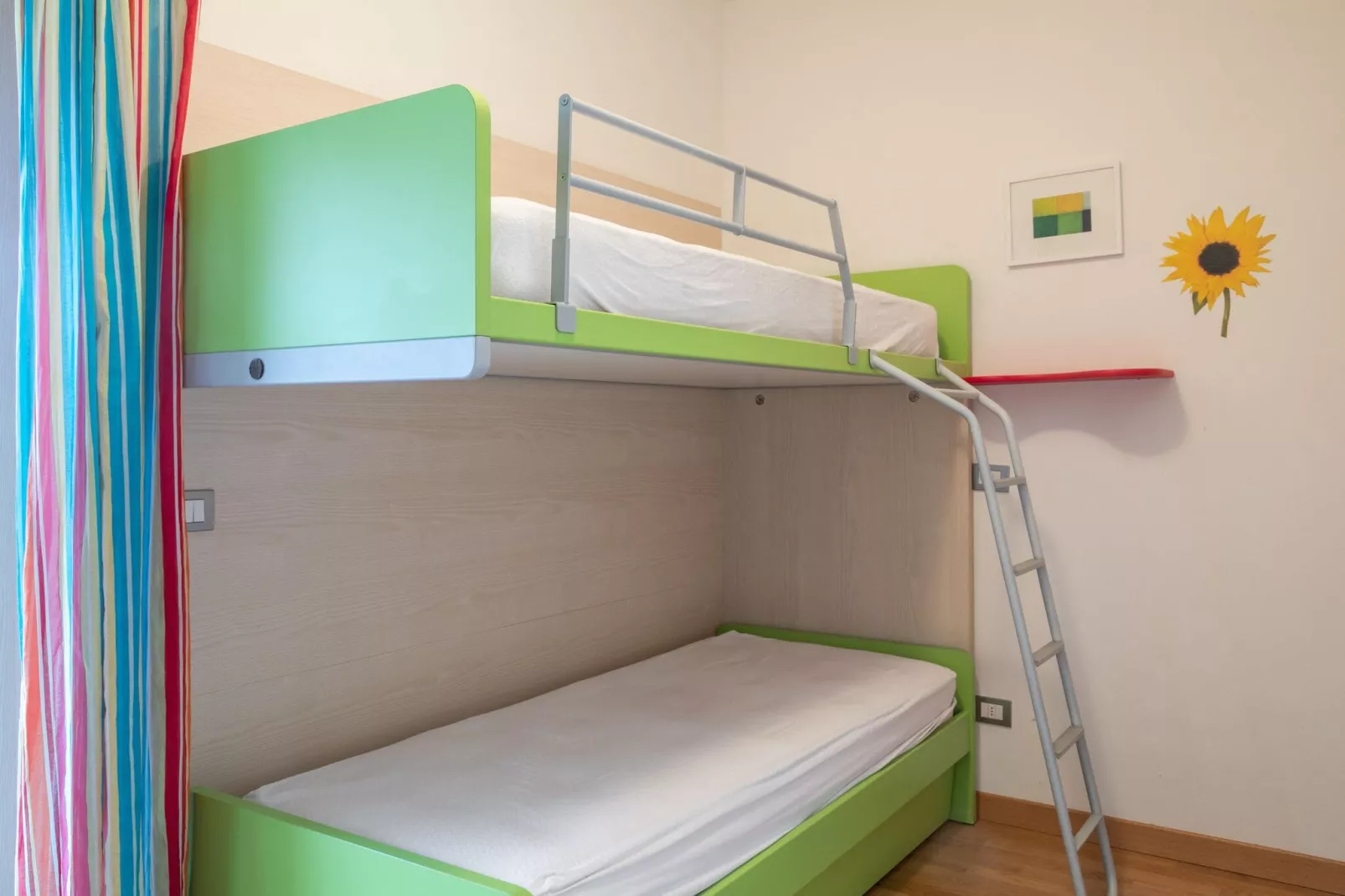 Madonnina A Cinque-Bedroom