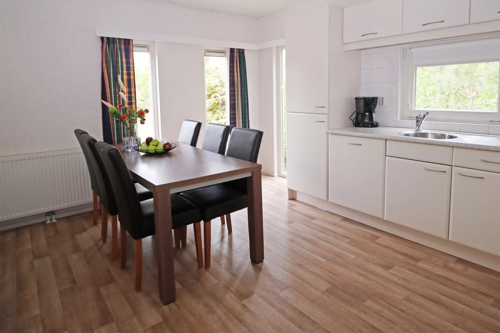 RCN Vakantiepark de Roggeberg 4-Kitchen