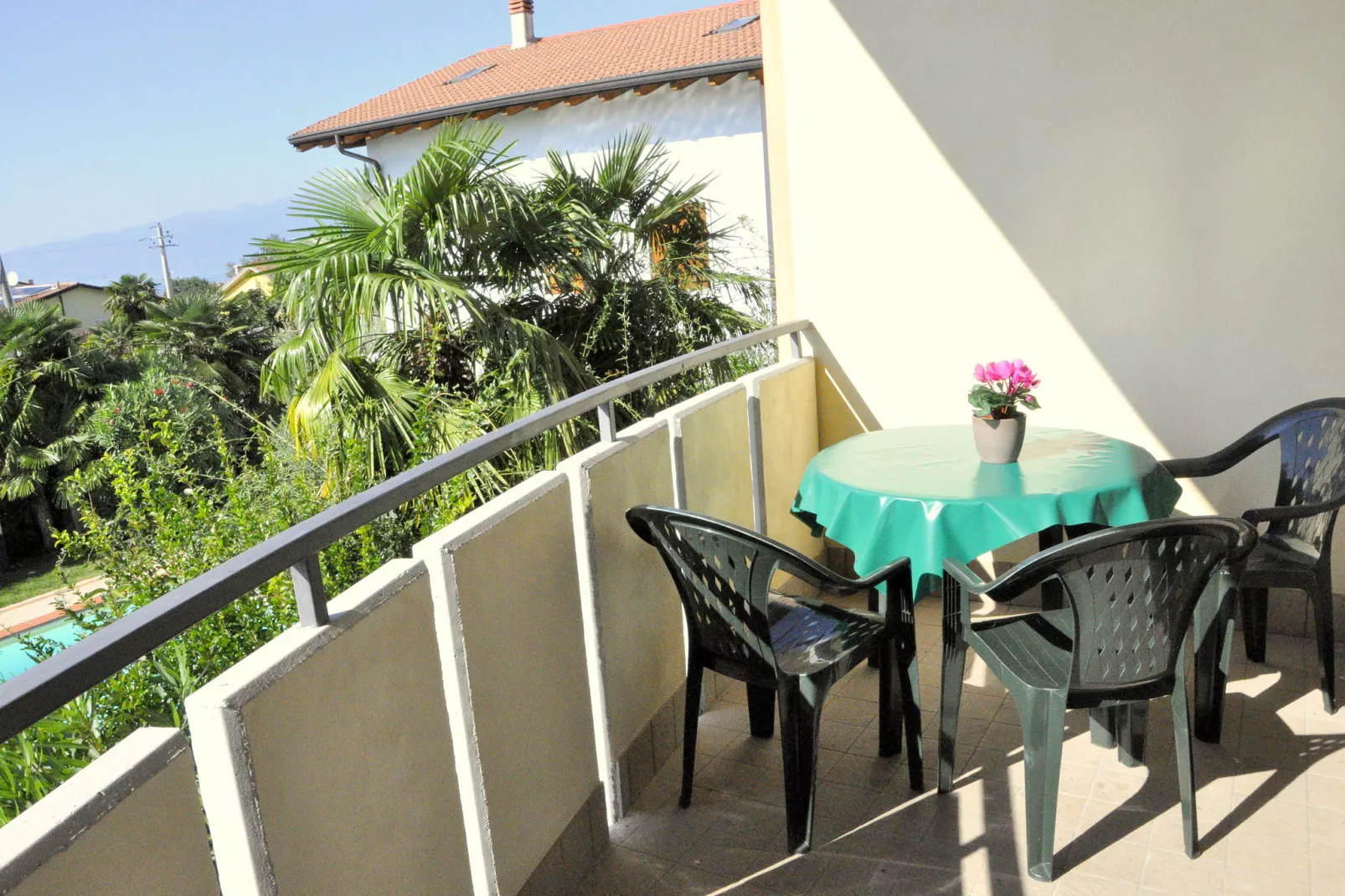 Madonnina A Cinque-Terrace balcony