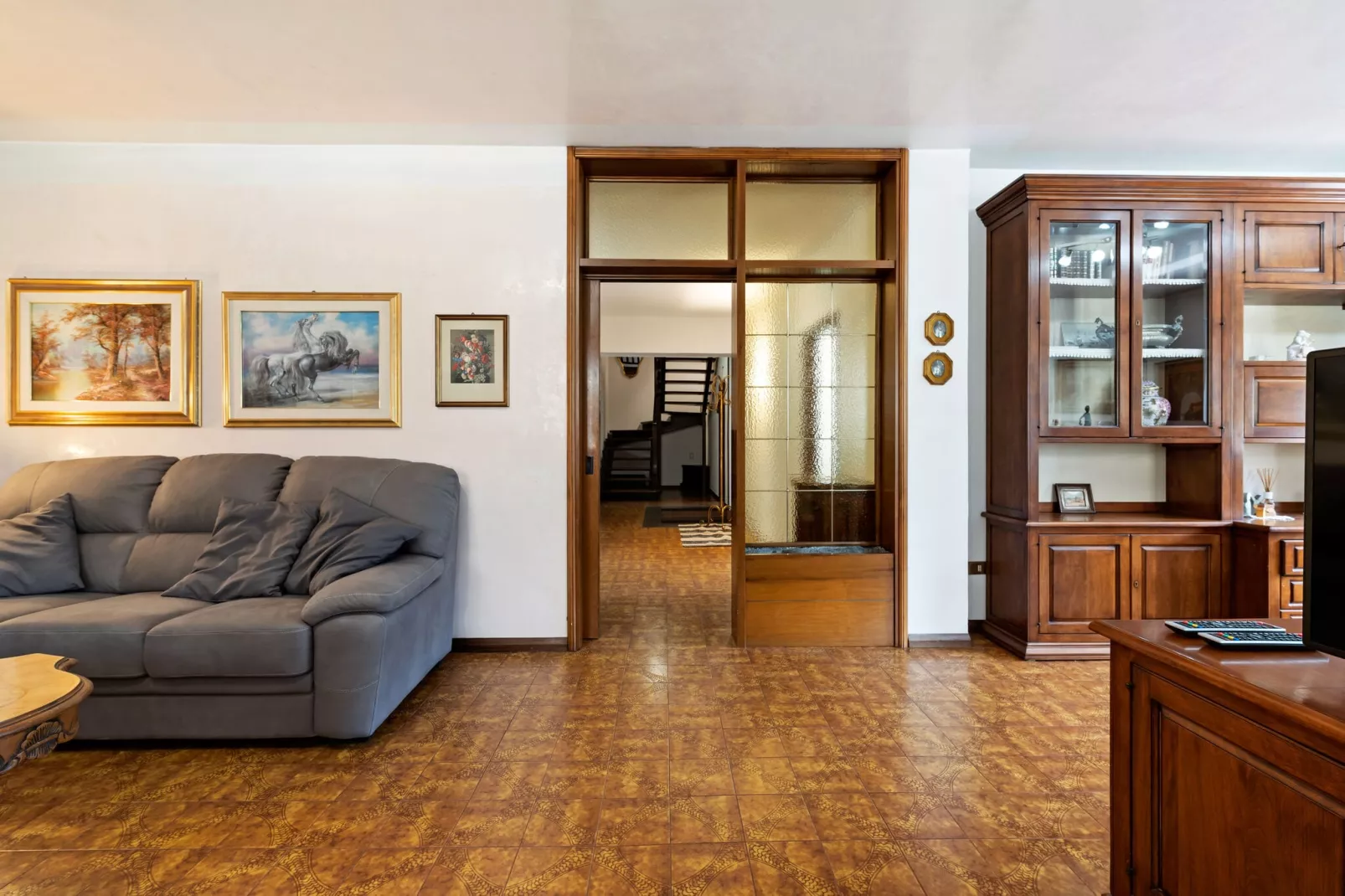 Fiamme Grande-Living room