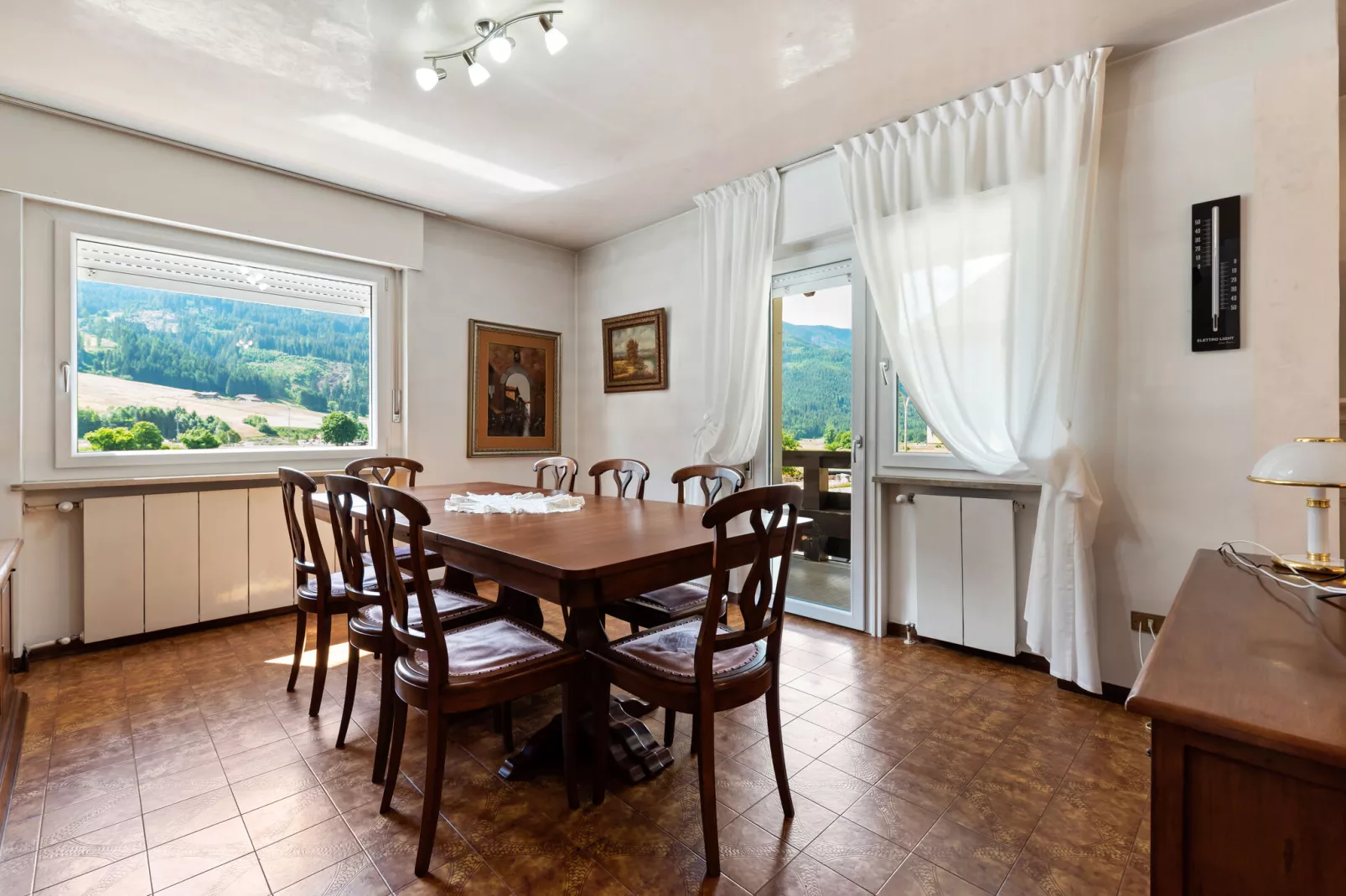 Fiamme Grande-Dining room