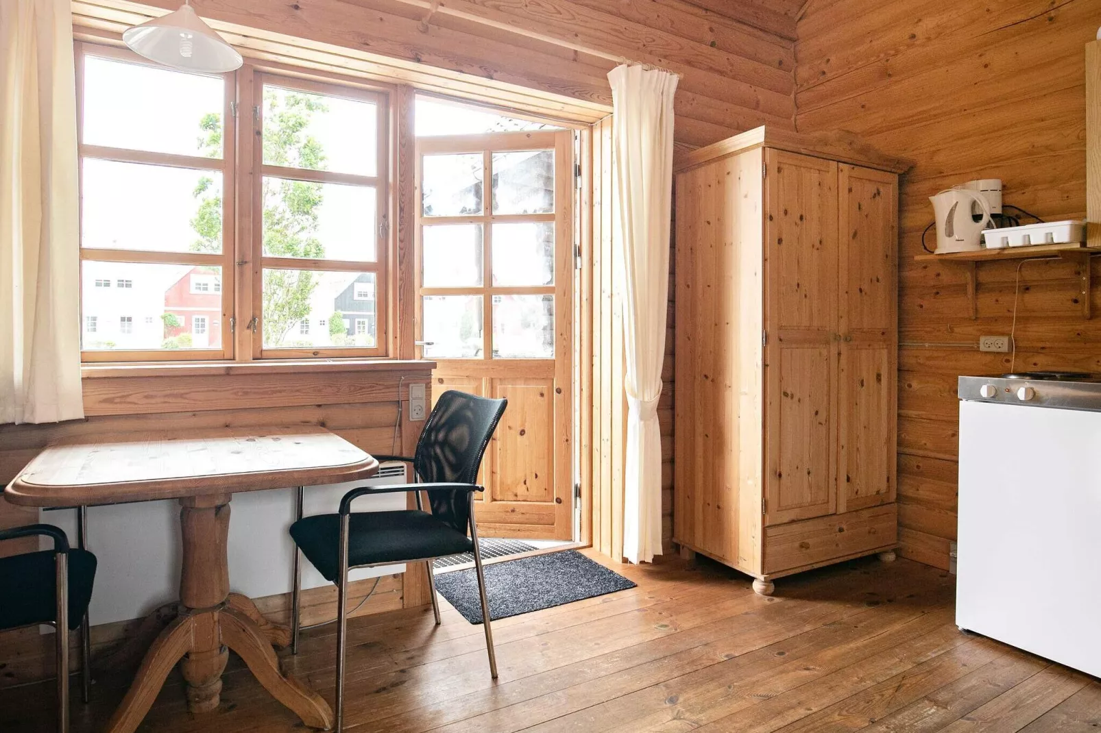 1 room,attached house-Indoor