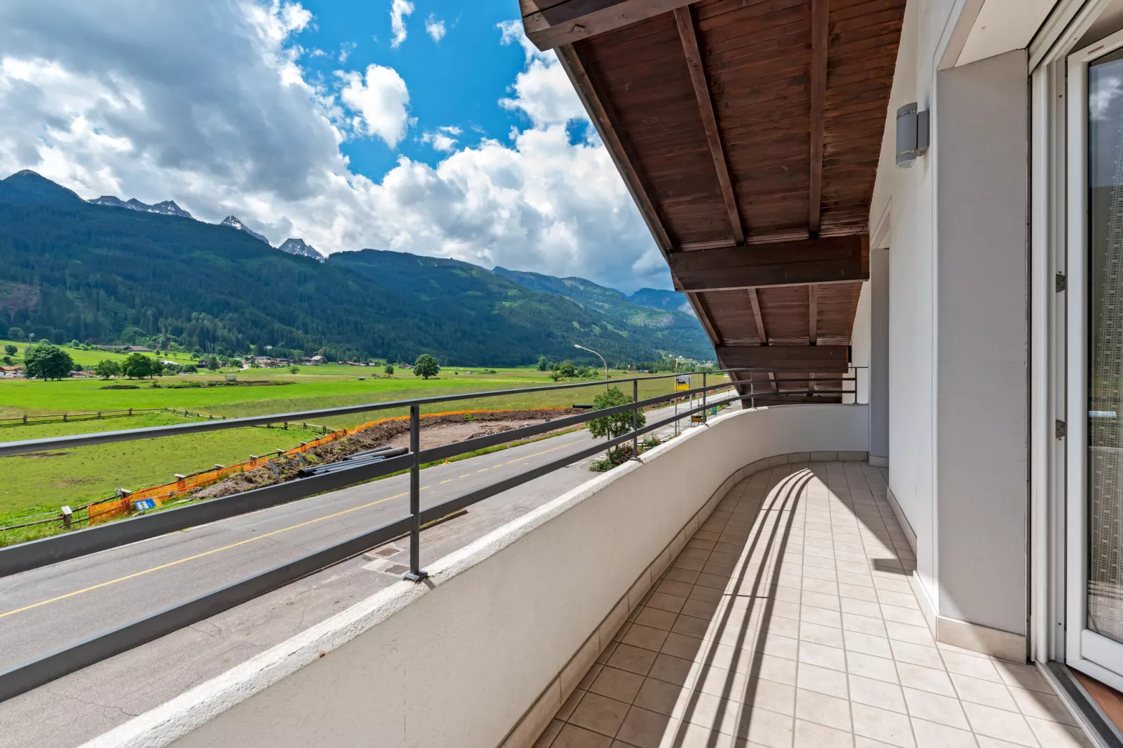 Fiamme Grande-Terrace balcony