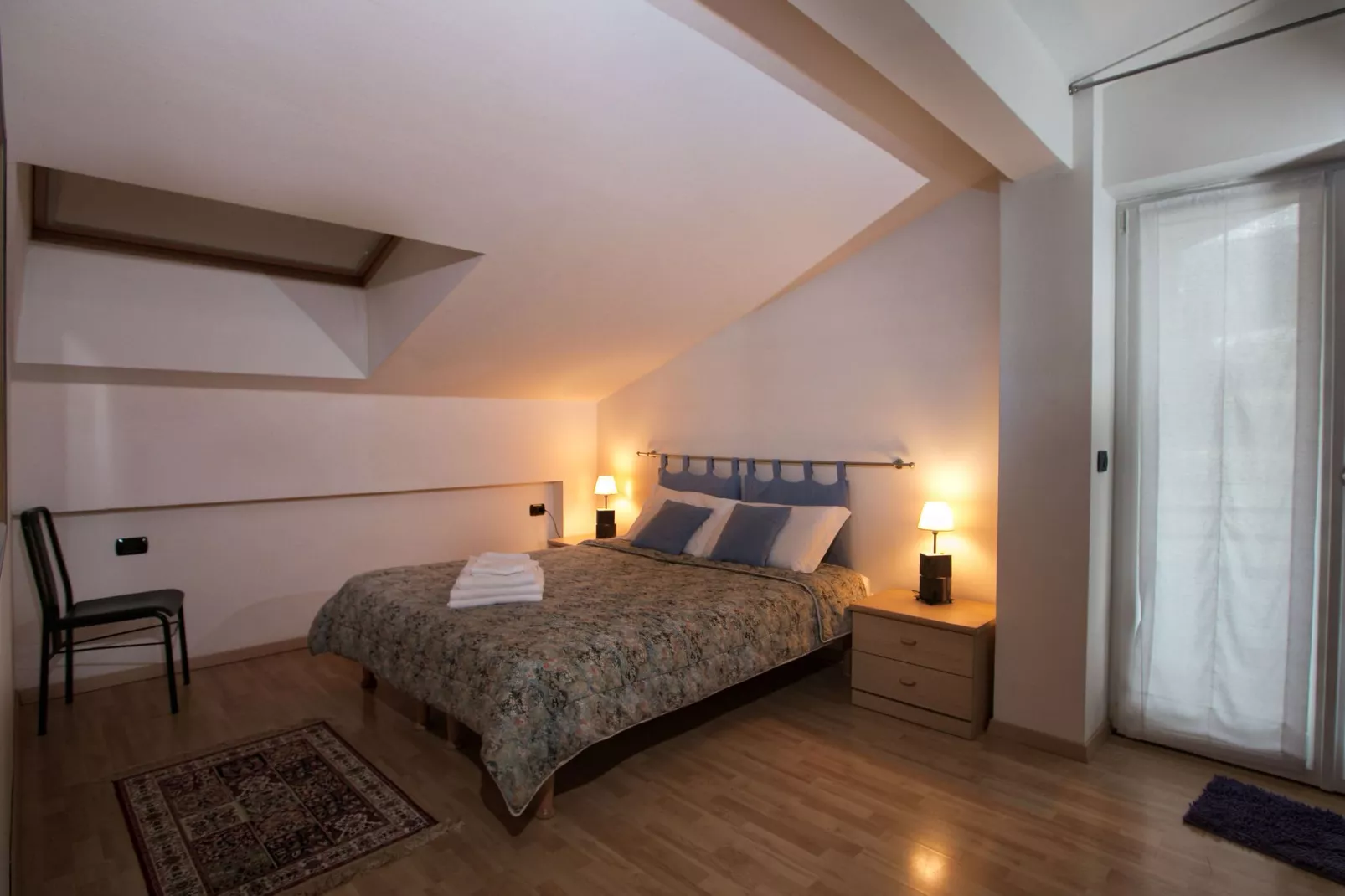 Fiamme-Bedroom