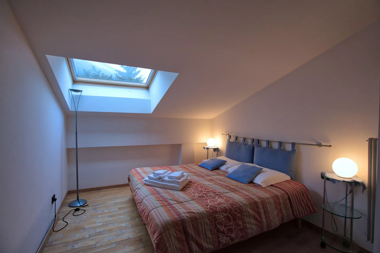Fiamme-Bedroom