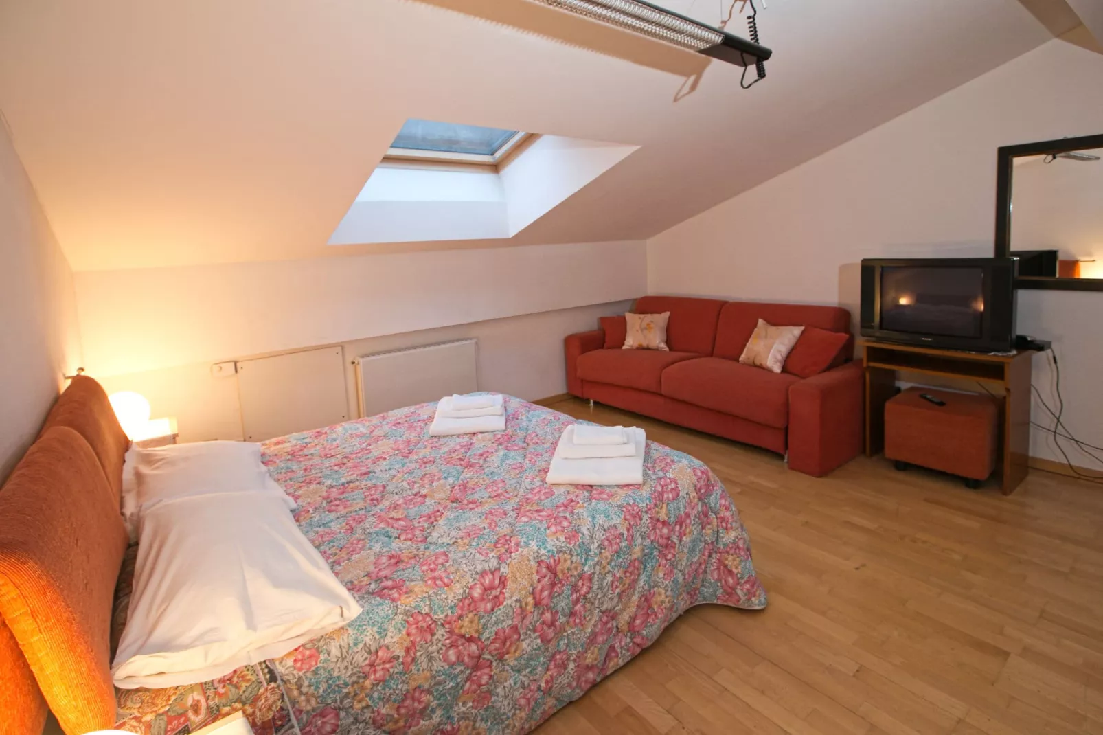 Fiamme-Bedroom