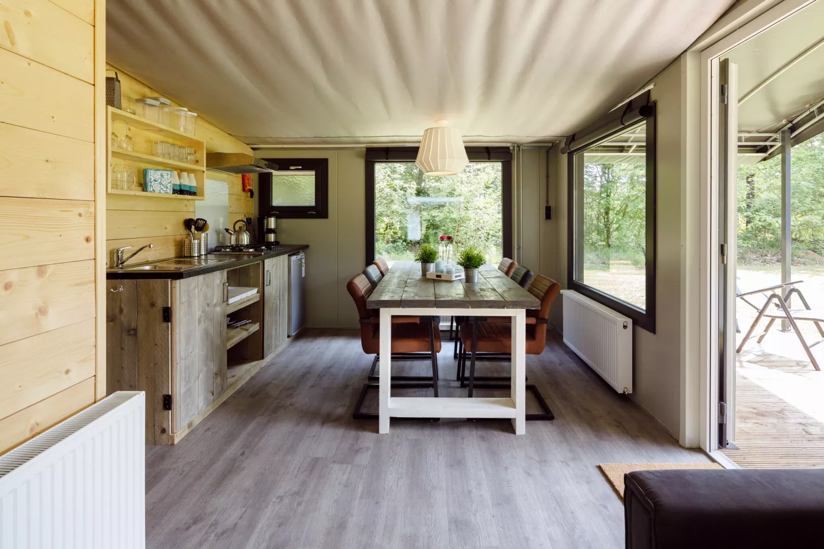 RCN Vakantiepark de Roggeberg 6-Kitchen