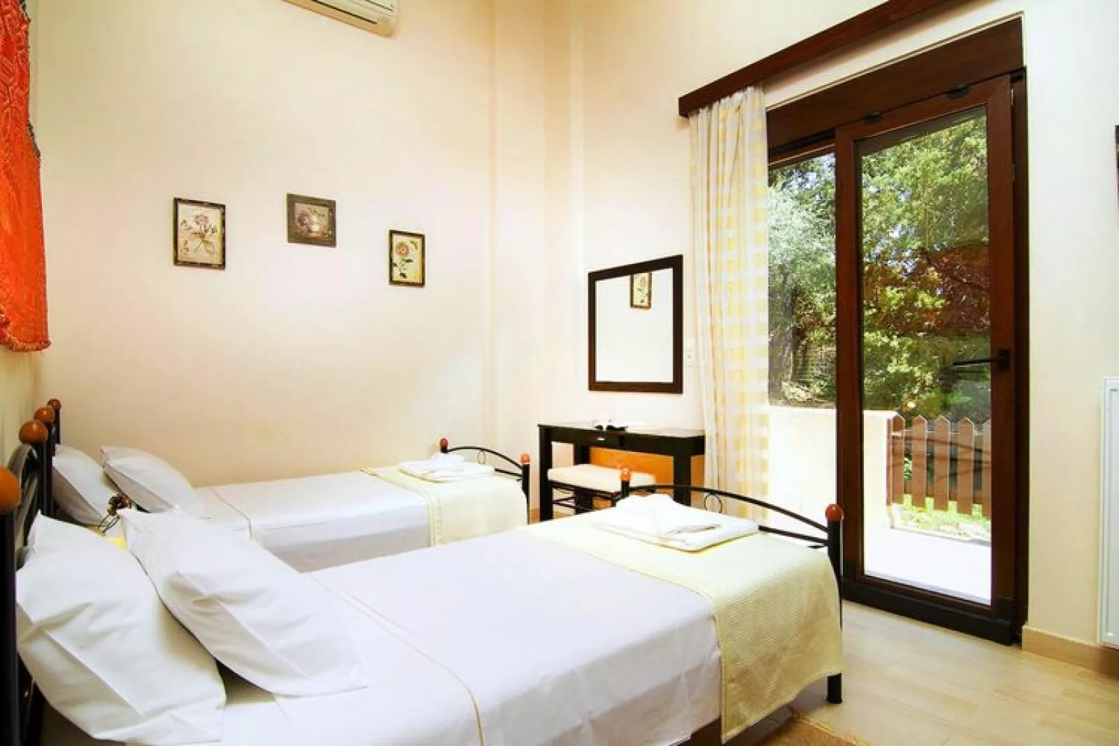 Holiday home, Kalamitsi Alexandrou-Villa Kalamitsi, ca. 108 qm, 6 pax-Schlafzimmer