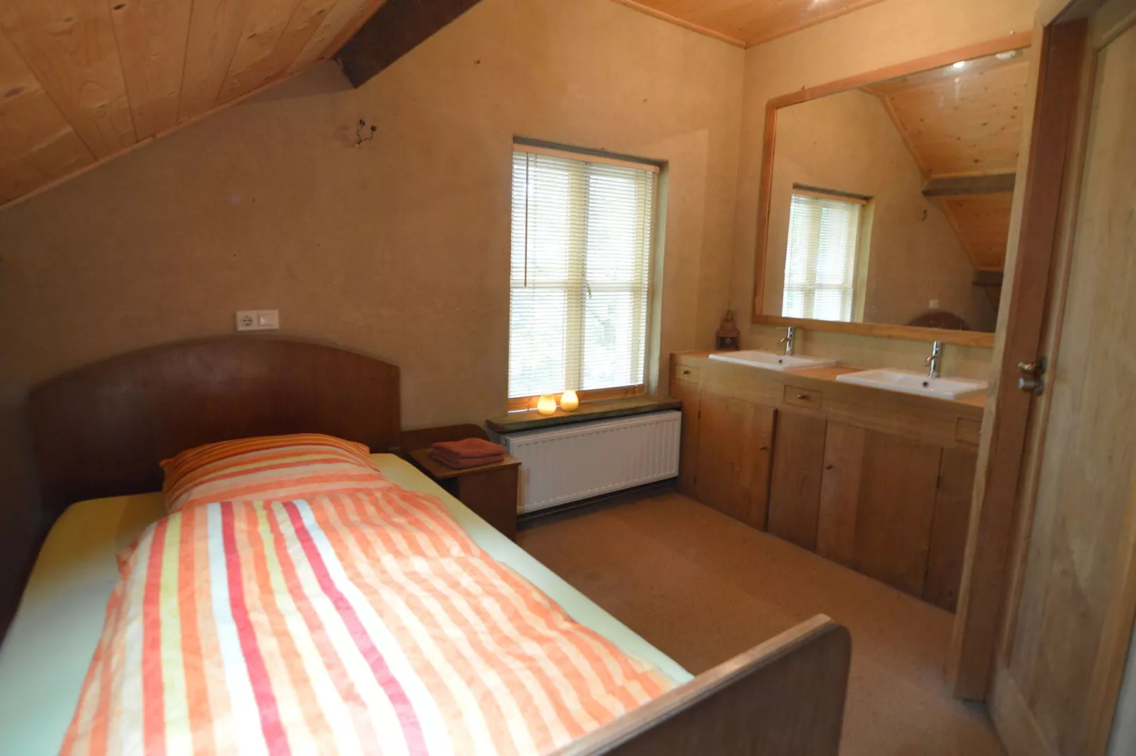 Lodge Maasduinen-Bedroom