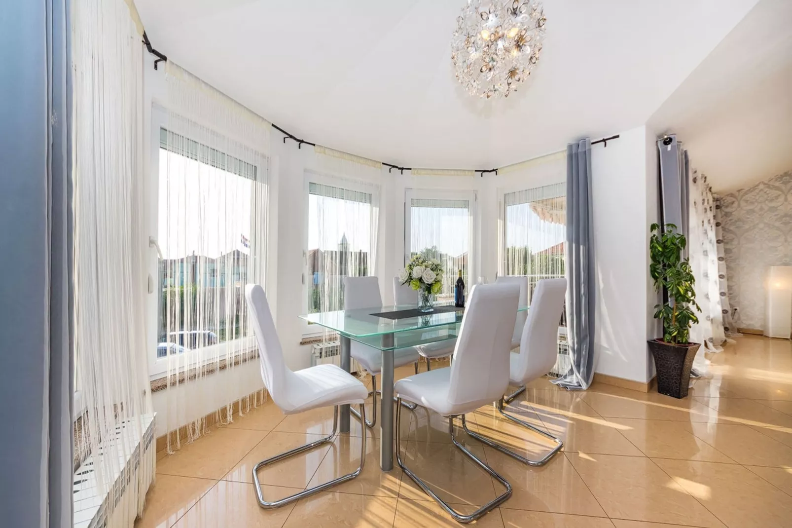 Villa Zaton-Dining room