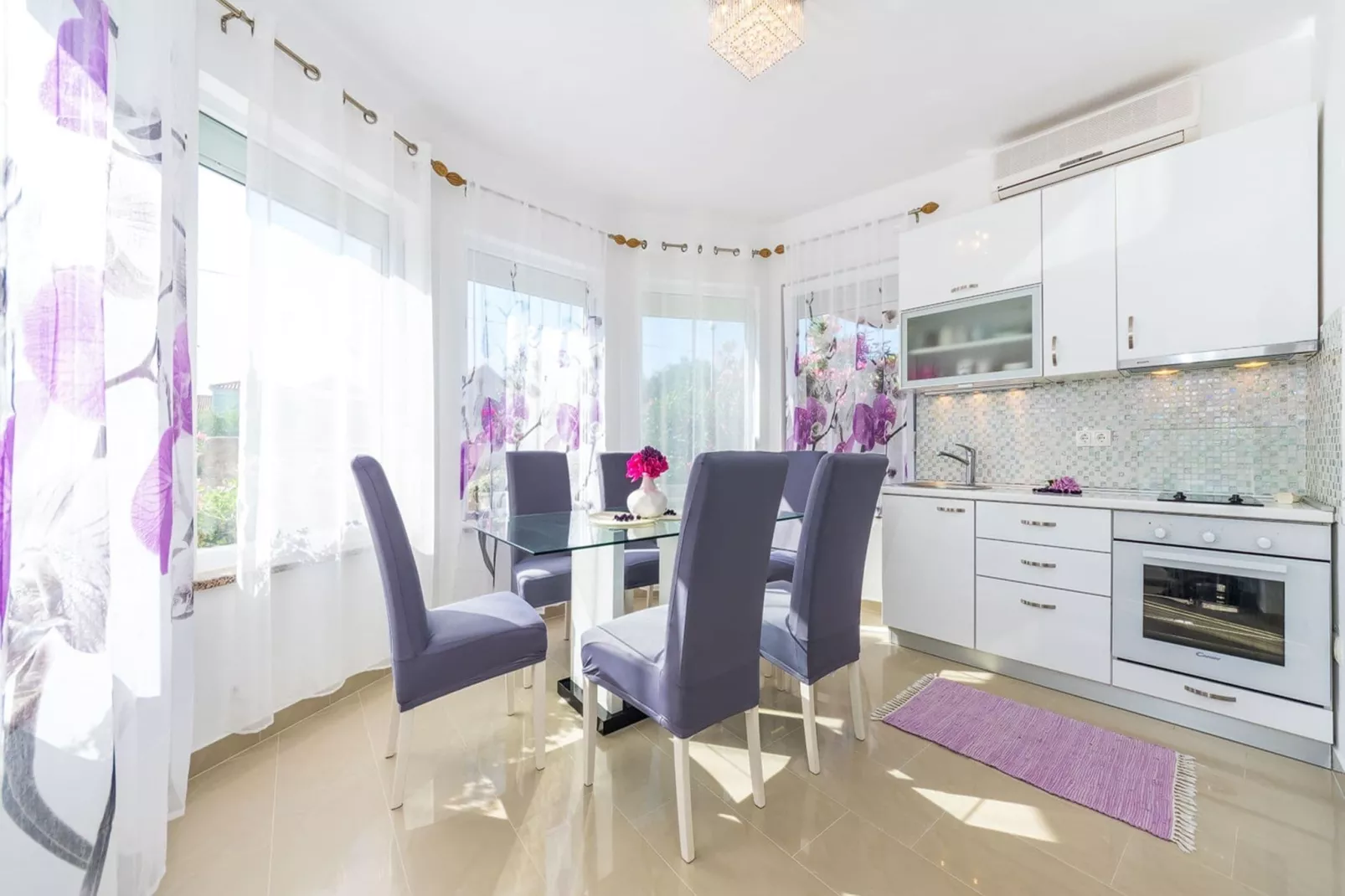 Villa Zaton-Dining room