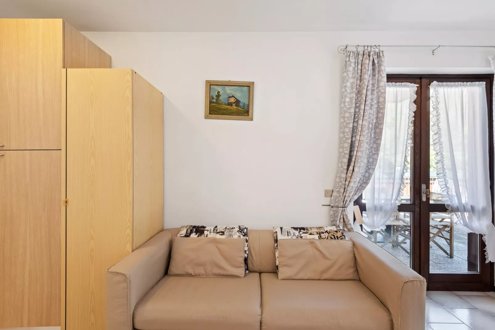 Miralago Trilo Primopiano-Living room