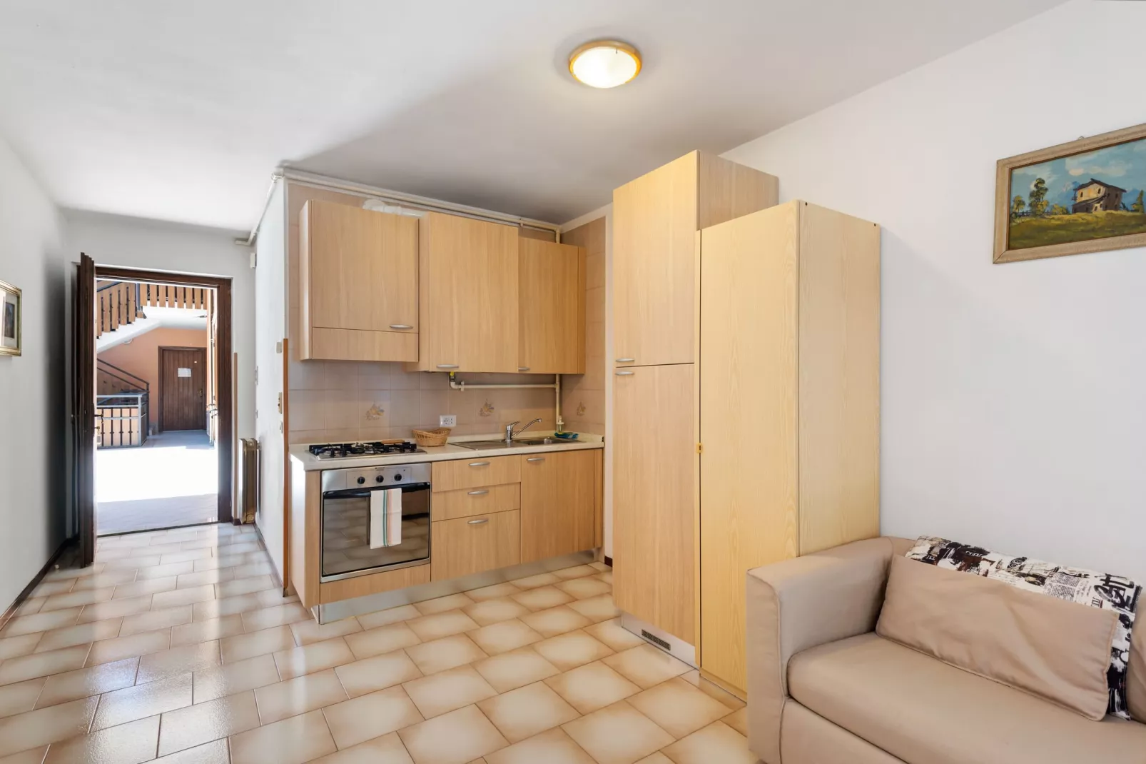 Miralago Trilo Primopiano-Kitchen