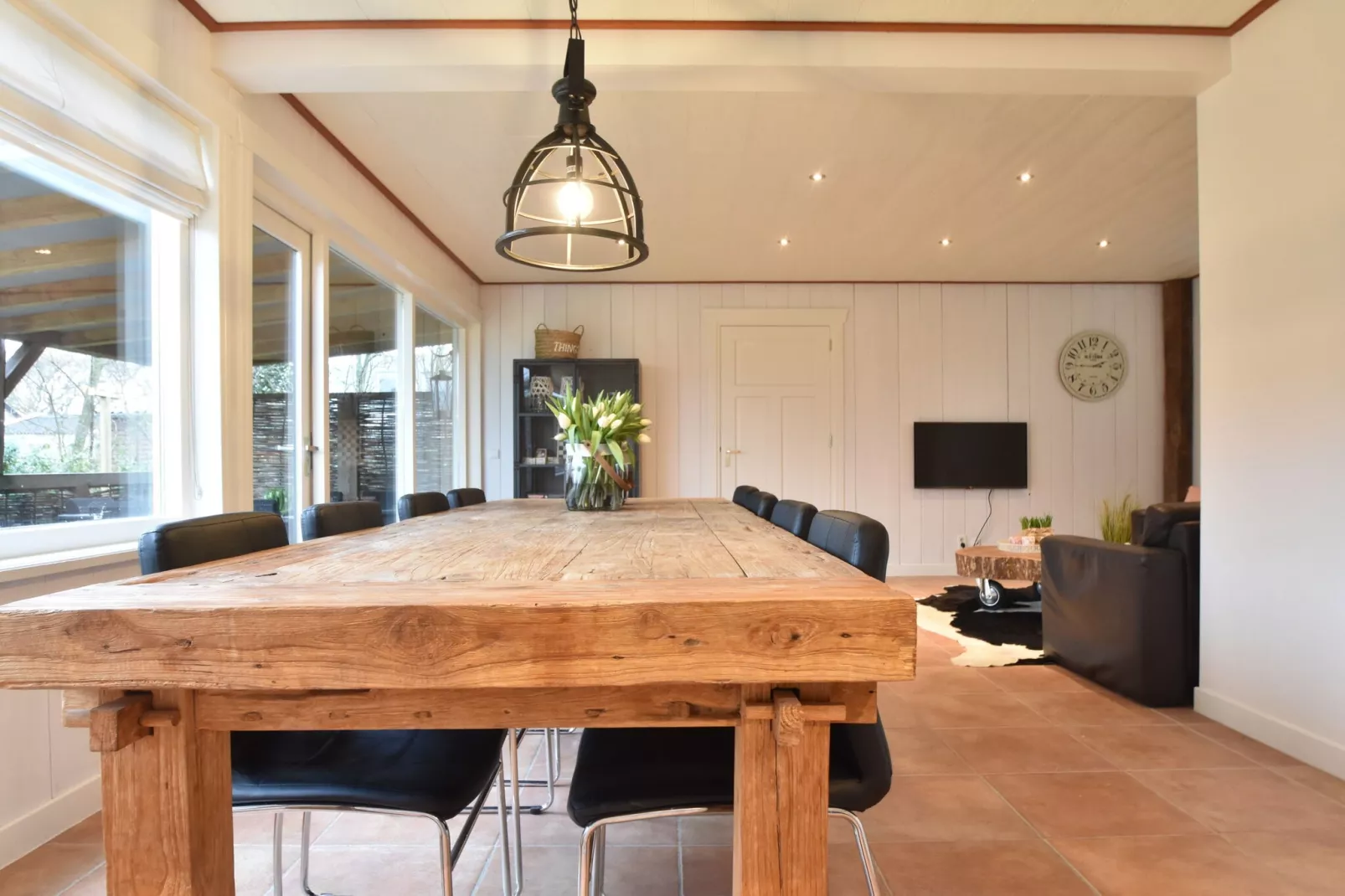 8p Garnekuul 1-Dining room