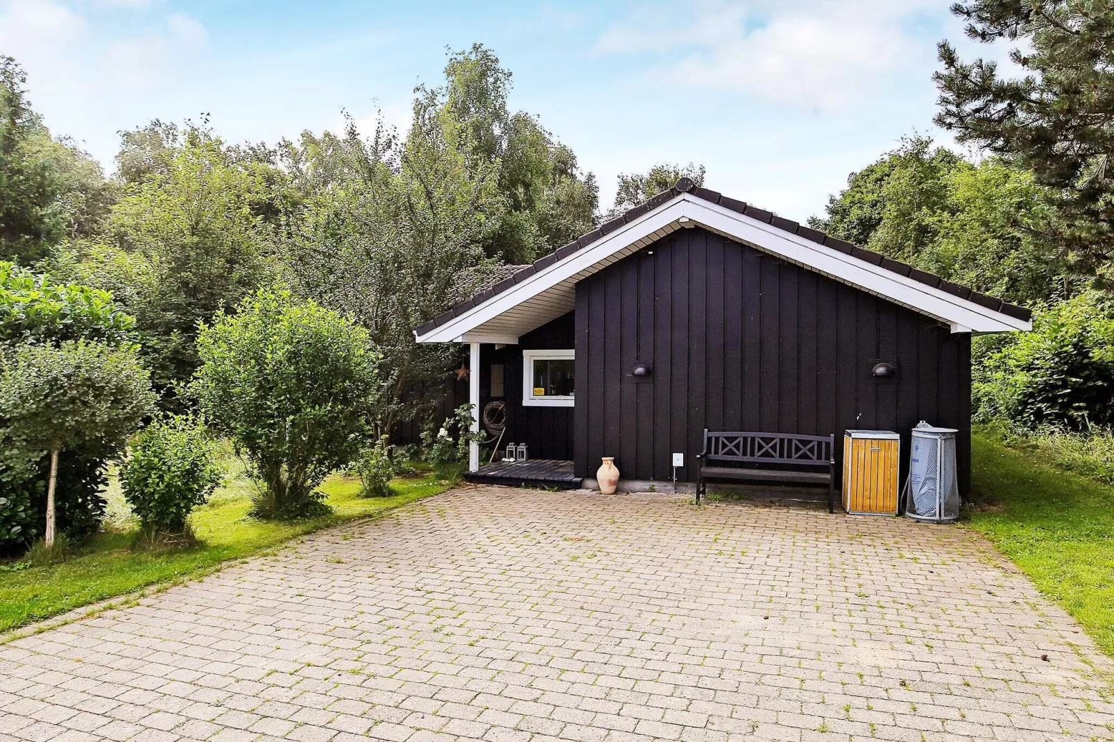8 person holiday home in Vejby-Outdoor