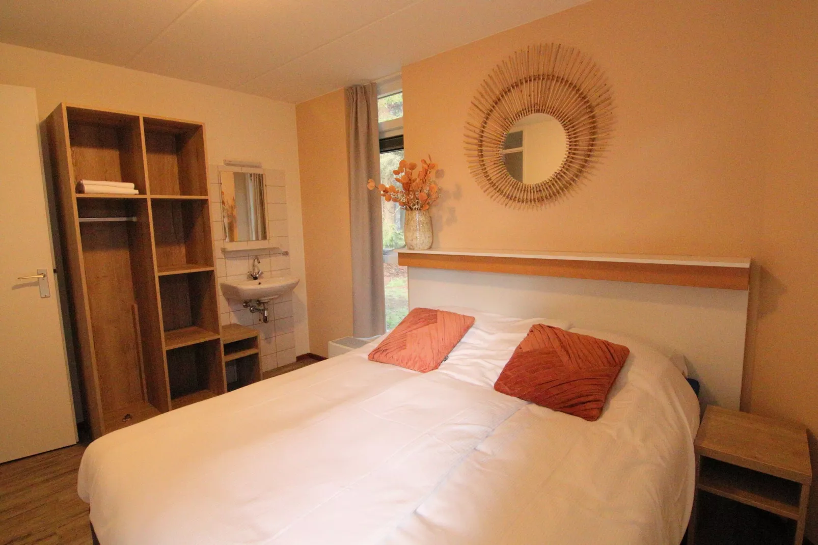 RCN Vakantiepark de Roggeberg 11-Schlafzimmer