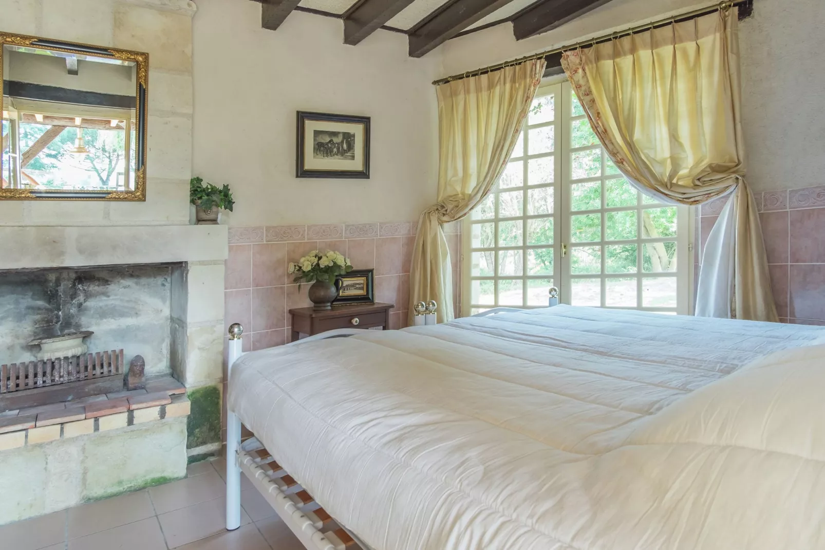 Maison de vacances Cinais-Bedroom