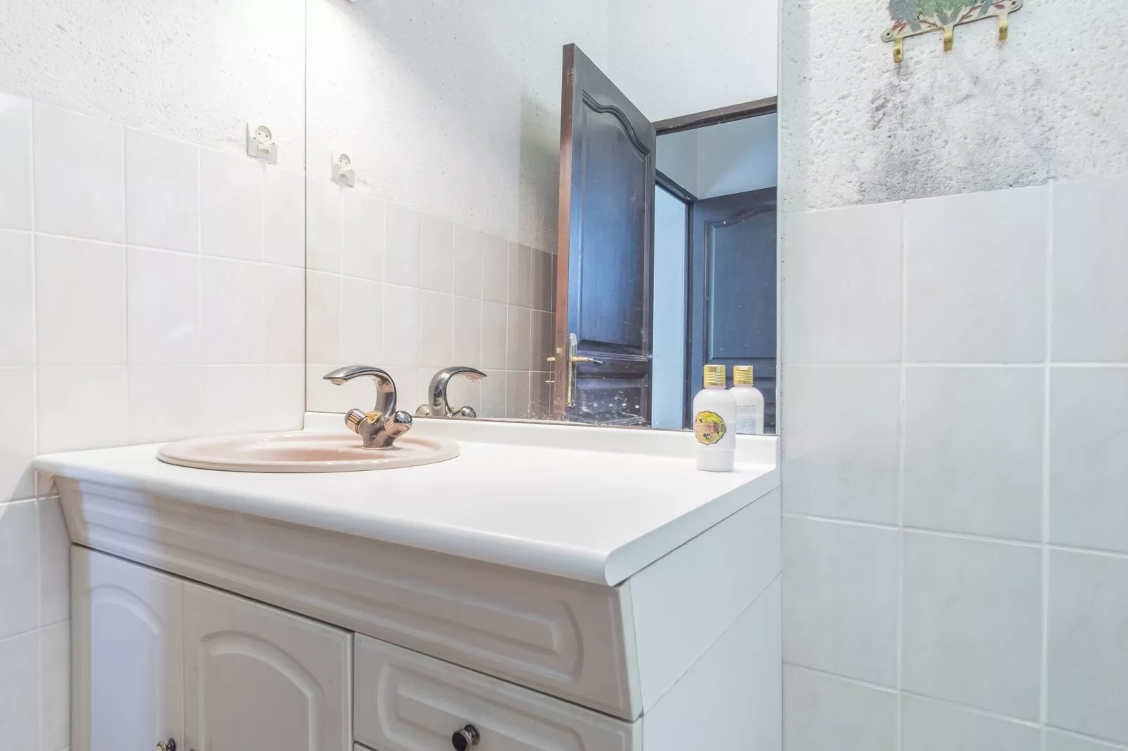 Maison de vacances Cinais-Bathroom
