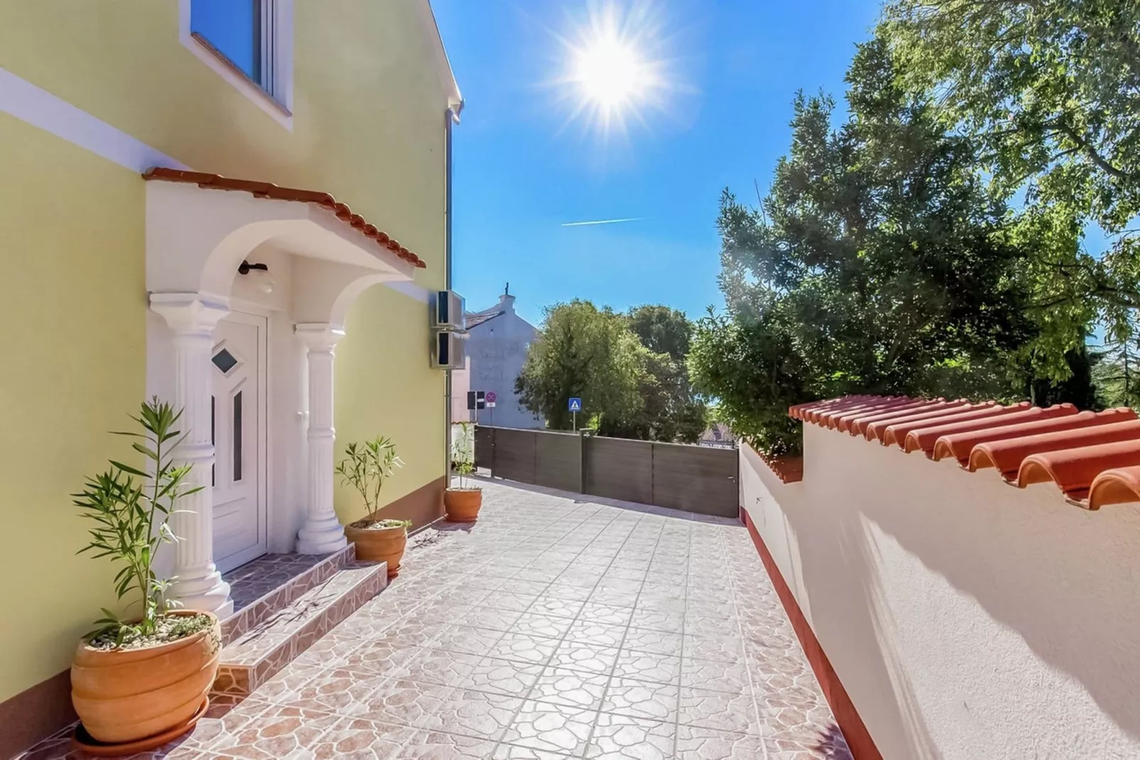 House Chiara 2-Exterior summer