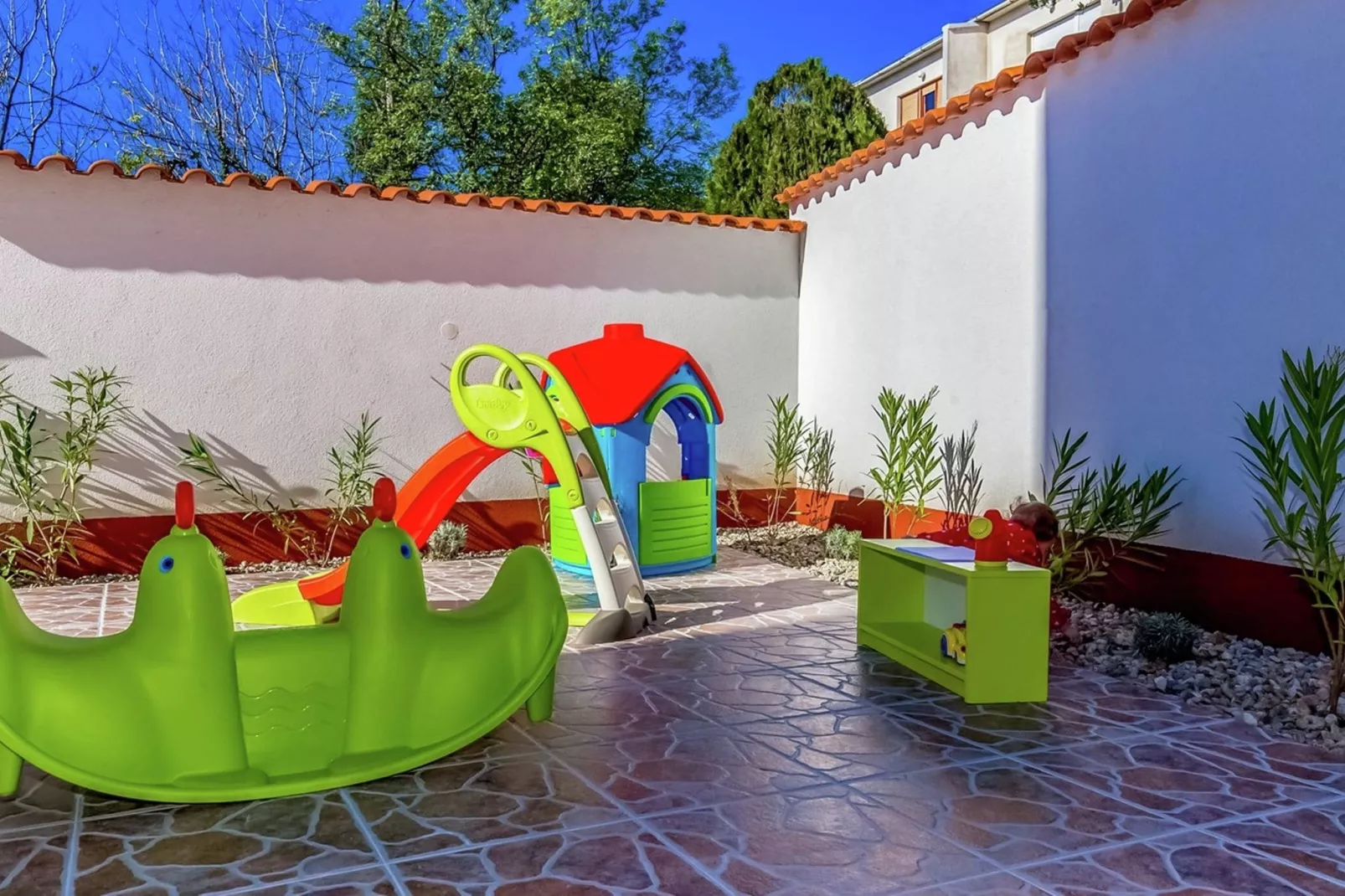 House Chiara 2-Facilities
