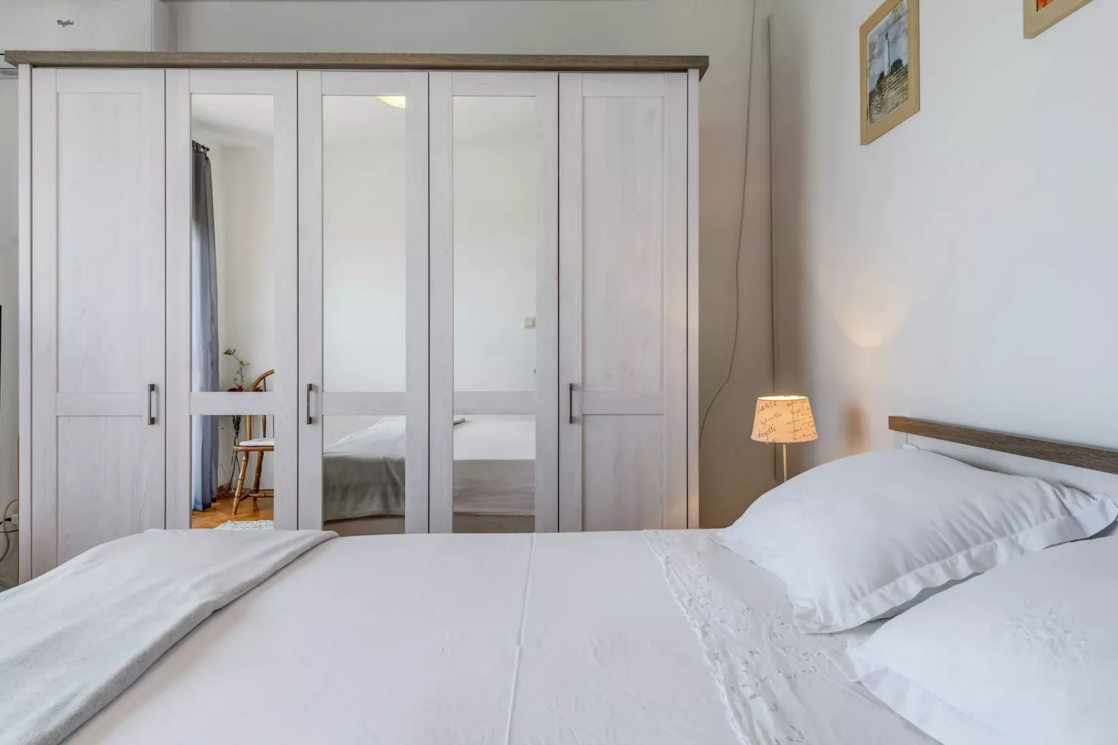 Country hideaway-Bedroom