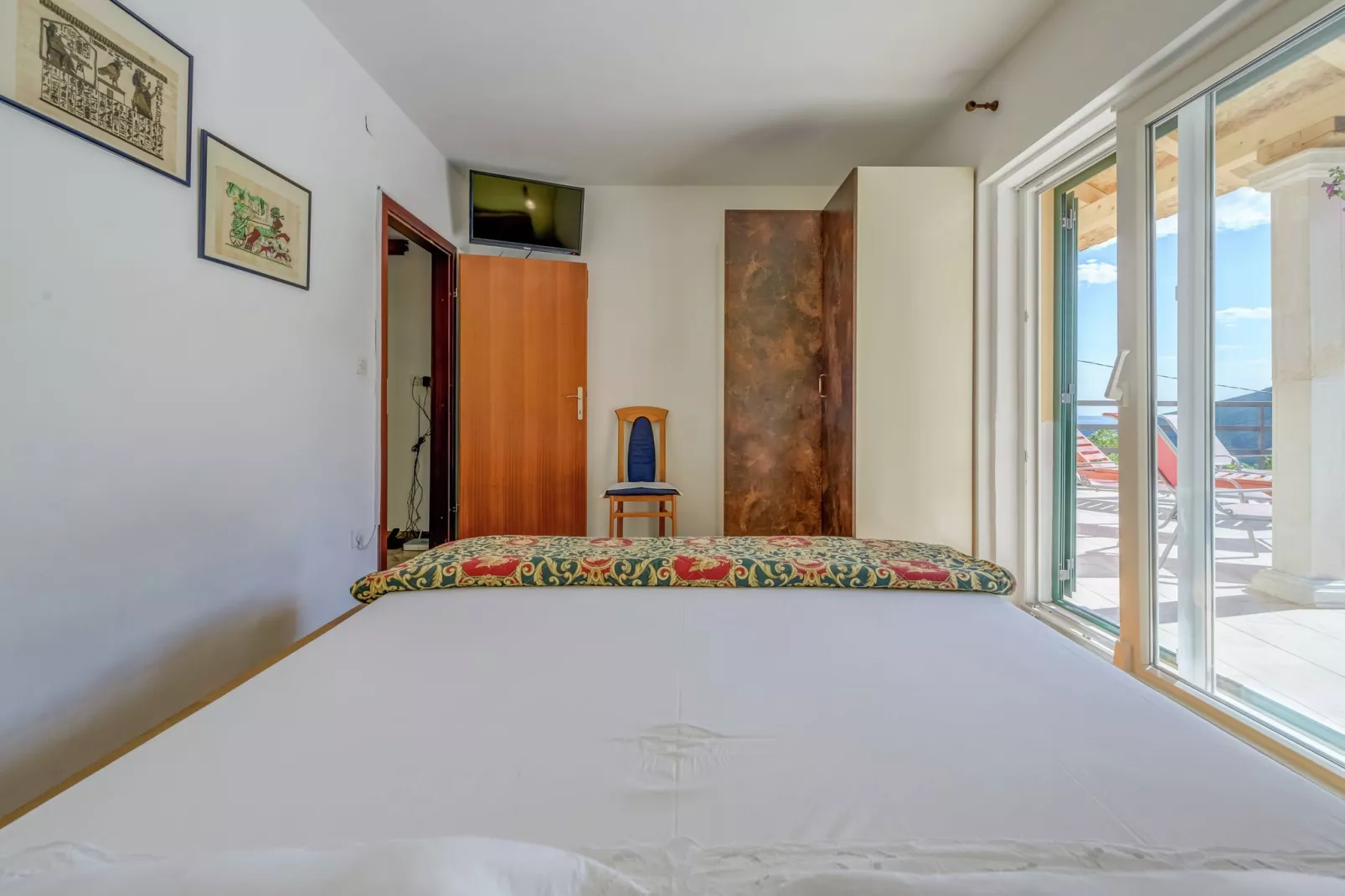 Country hideaway-Bedroom