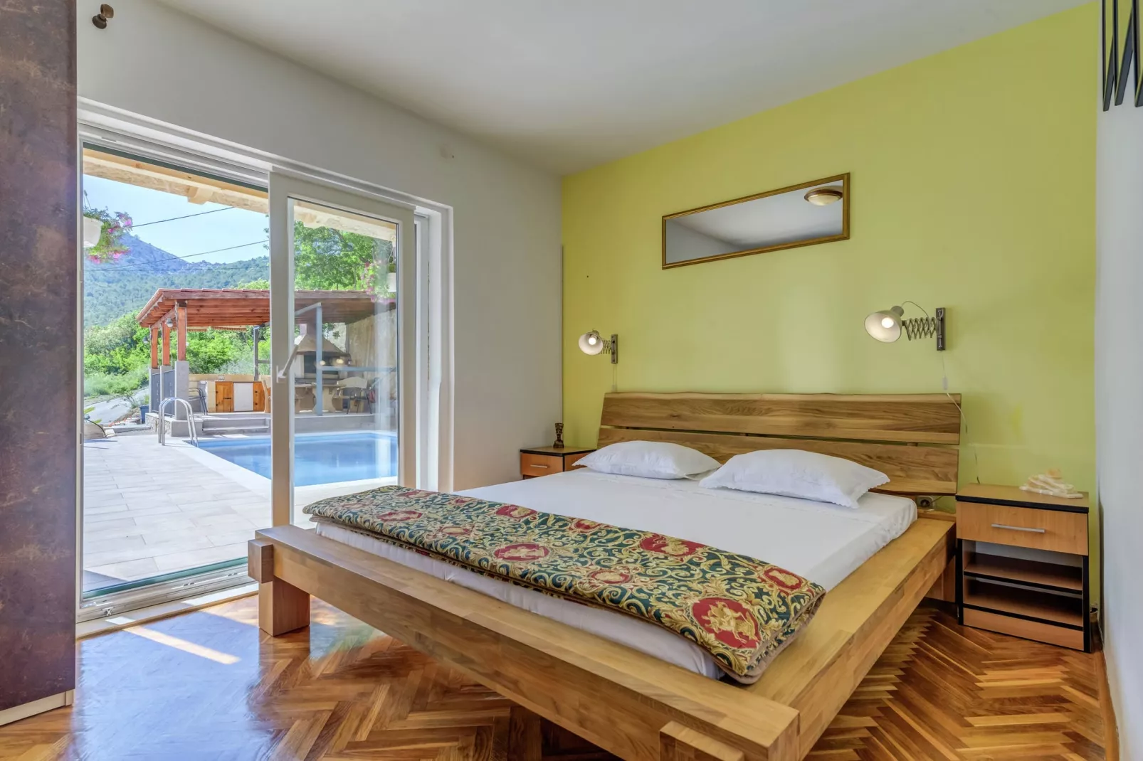 Country hideaway-Bedroom