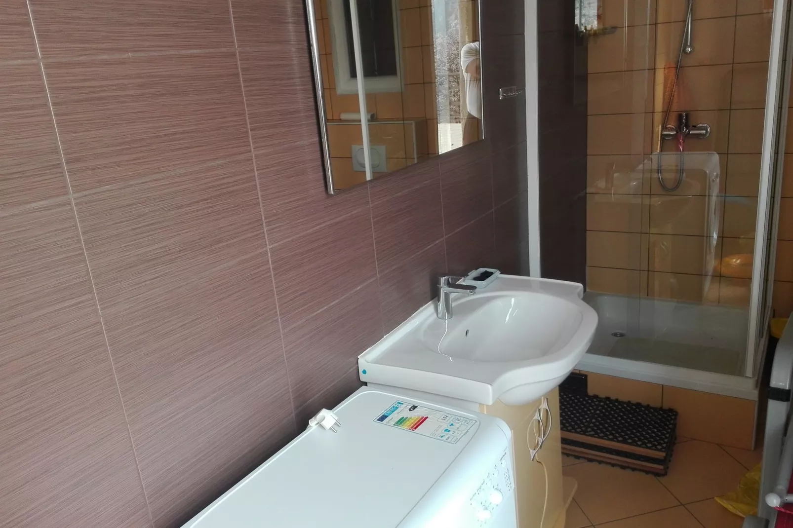 Country hideaway-Bathroom