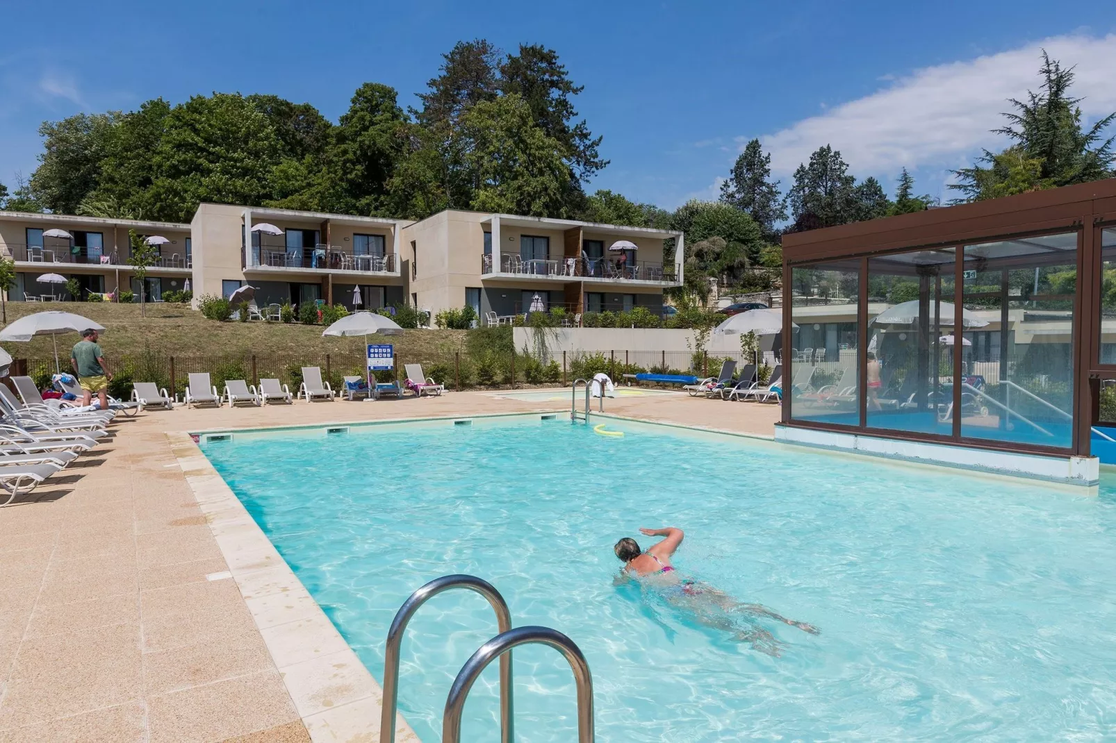 Le Clos Saint Michel 3-Park facilities