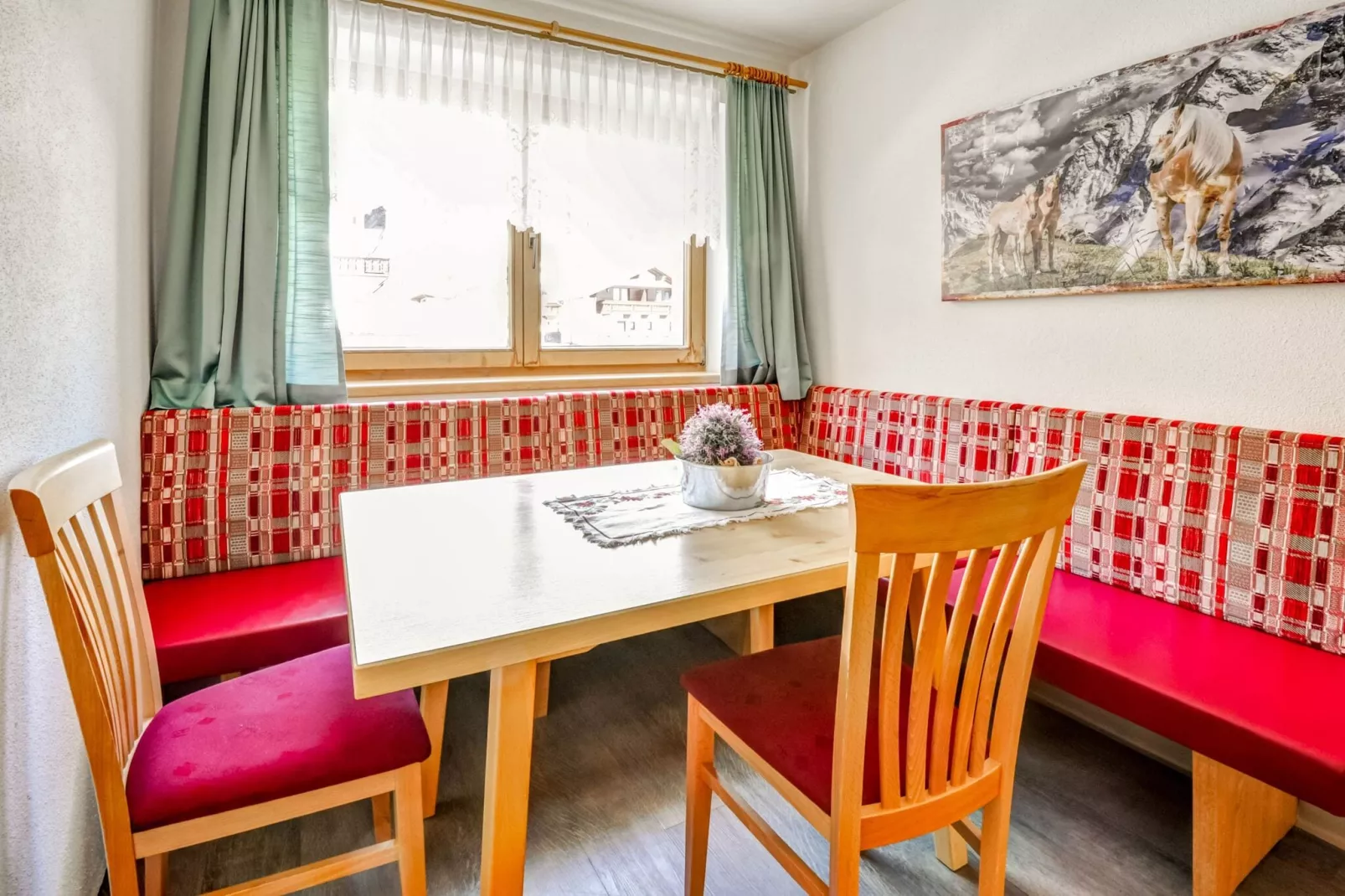 Haus Peppas-Dining room