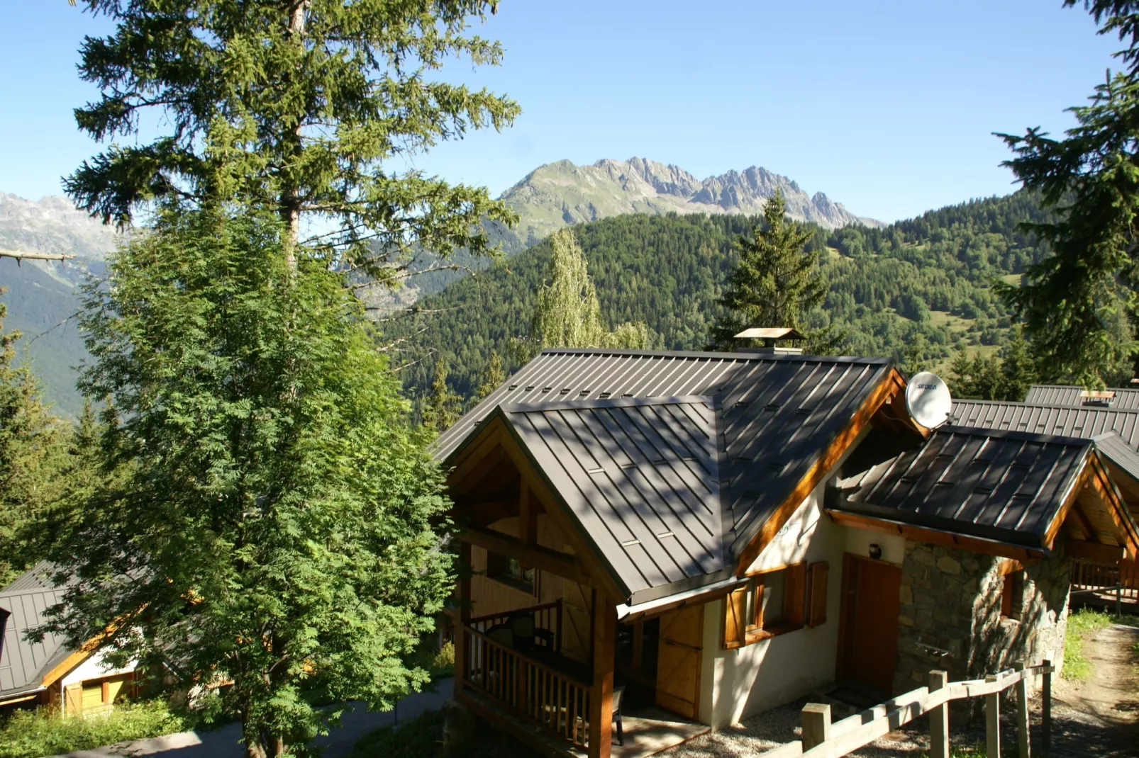 Chalet - Oz-en-Oisans-Gebiete Sommer 1 km