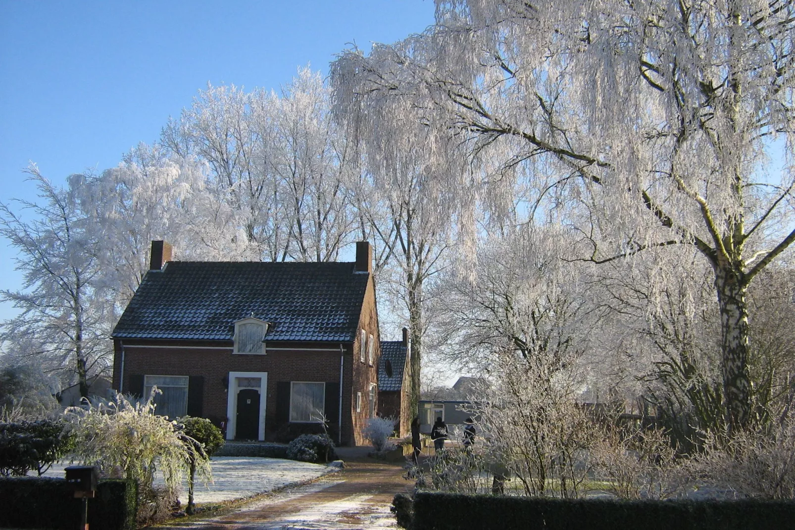 Smitske-Exterior winter