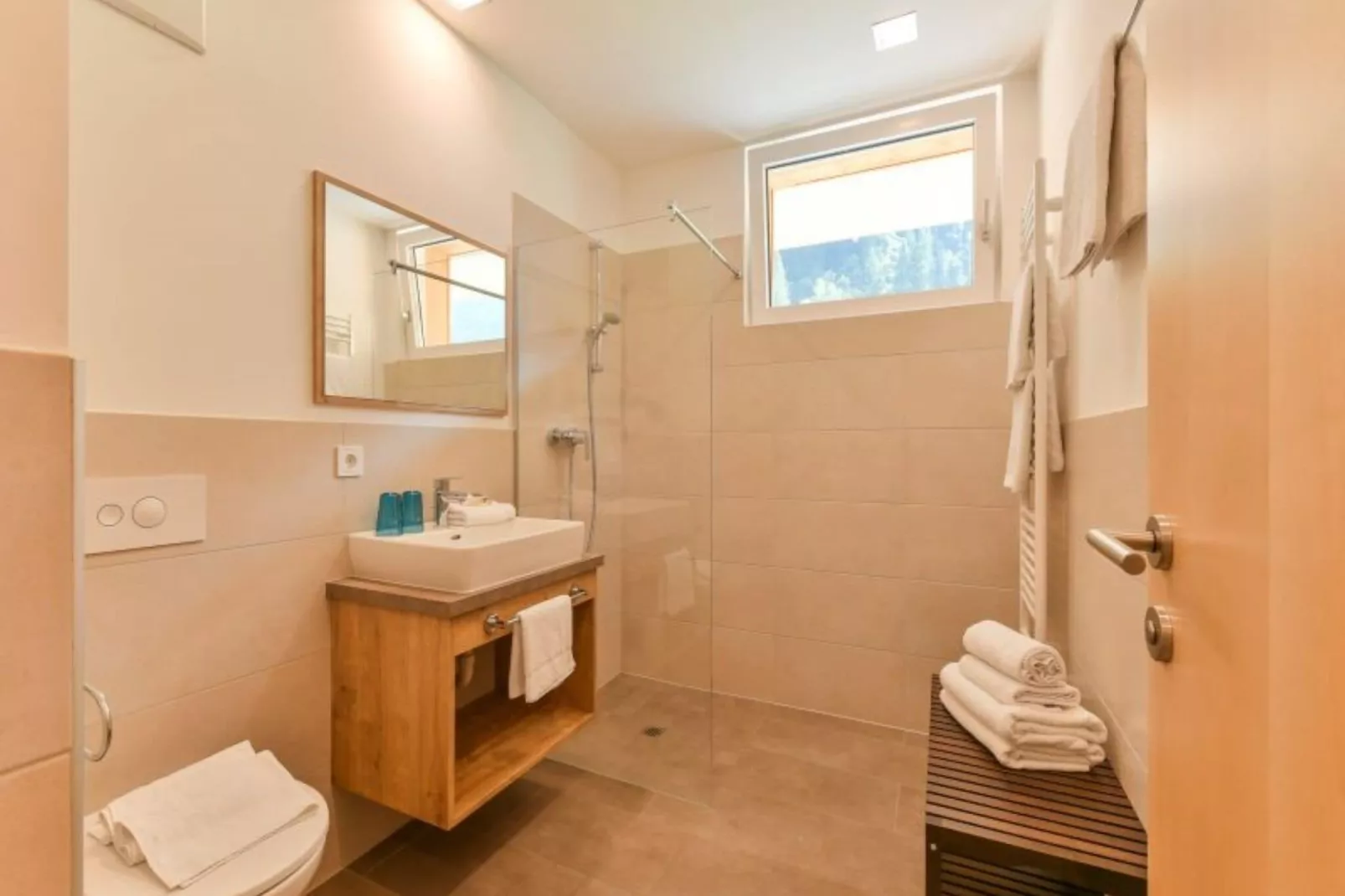 Appartment L-Bathroom