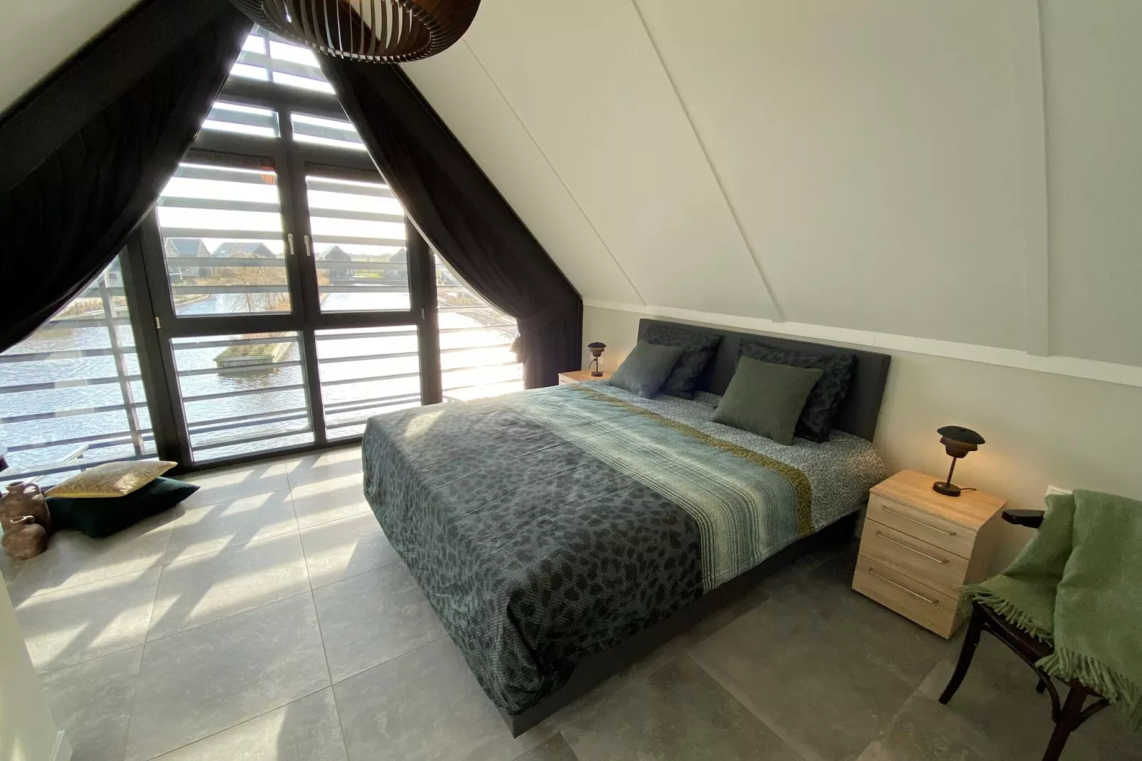 Watervilla Santjin-Schlafzimmer