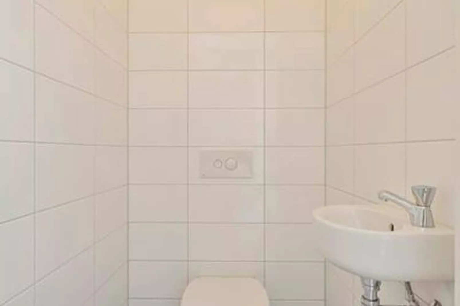 De Roodborst Huis Nr 31-Bathroom