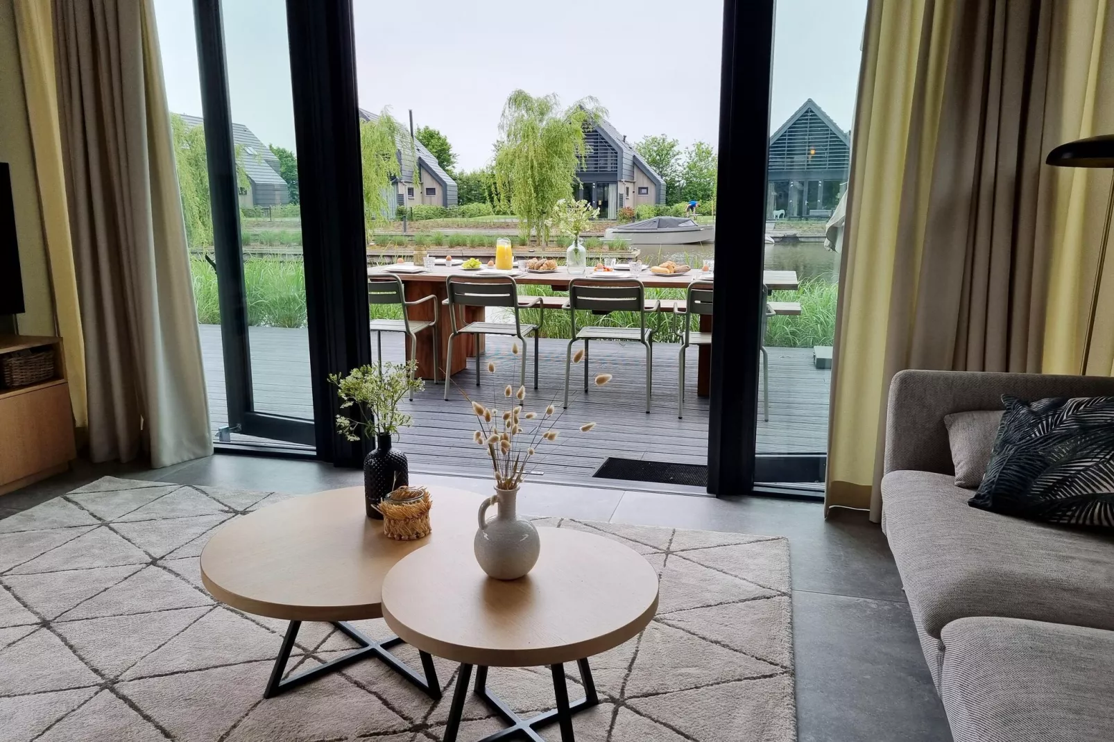 Watervilla Ien-Living room