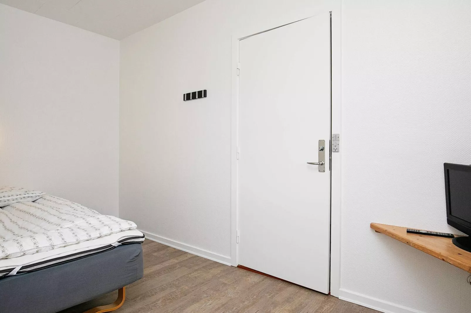 Hotel,single room incl.linen-Indoor
