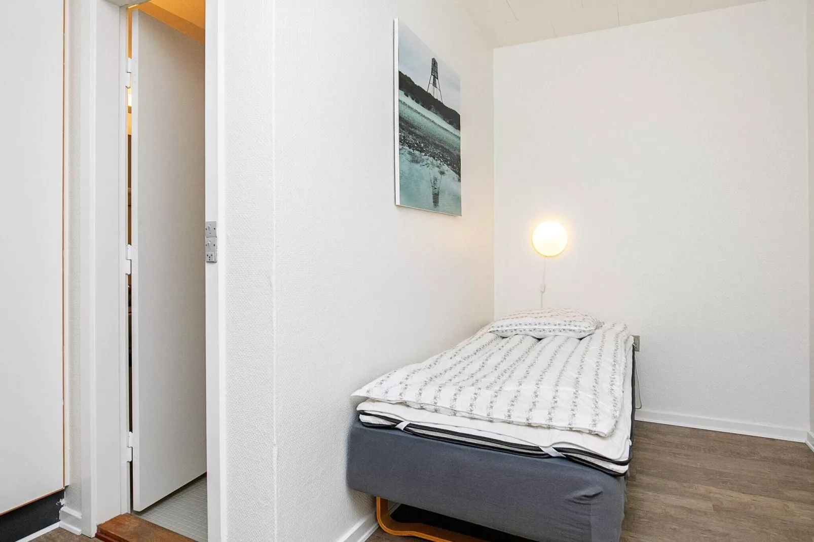 Hotel,single room incl.linen-Indoor