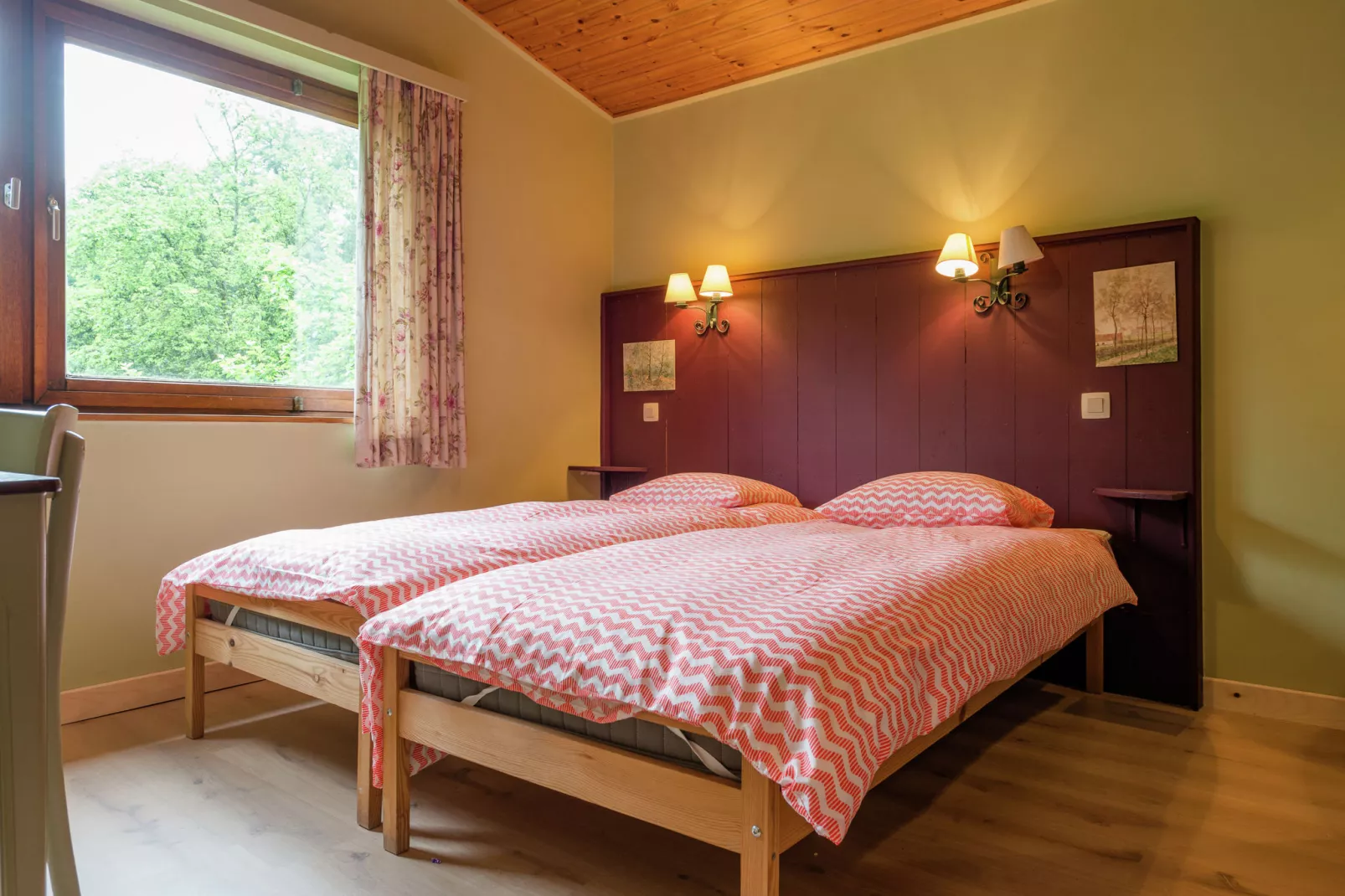 Red Hazels-Schlafzimmer