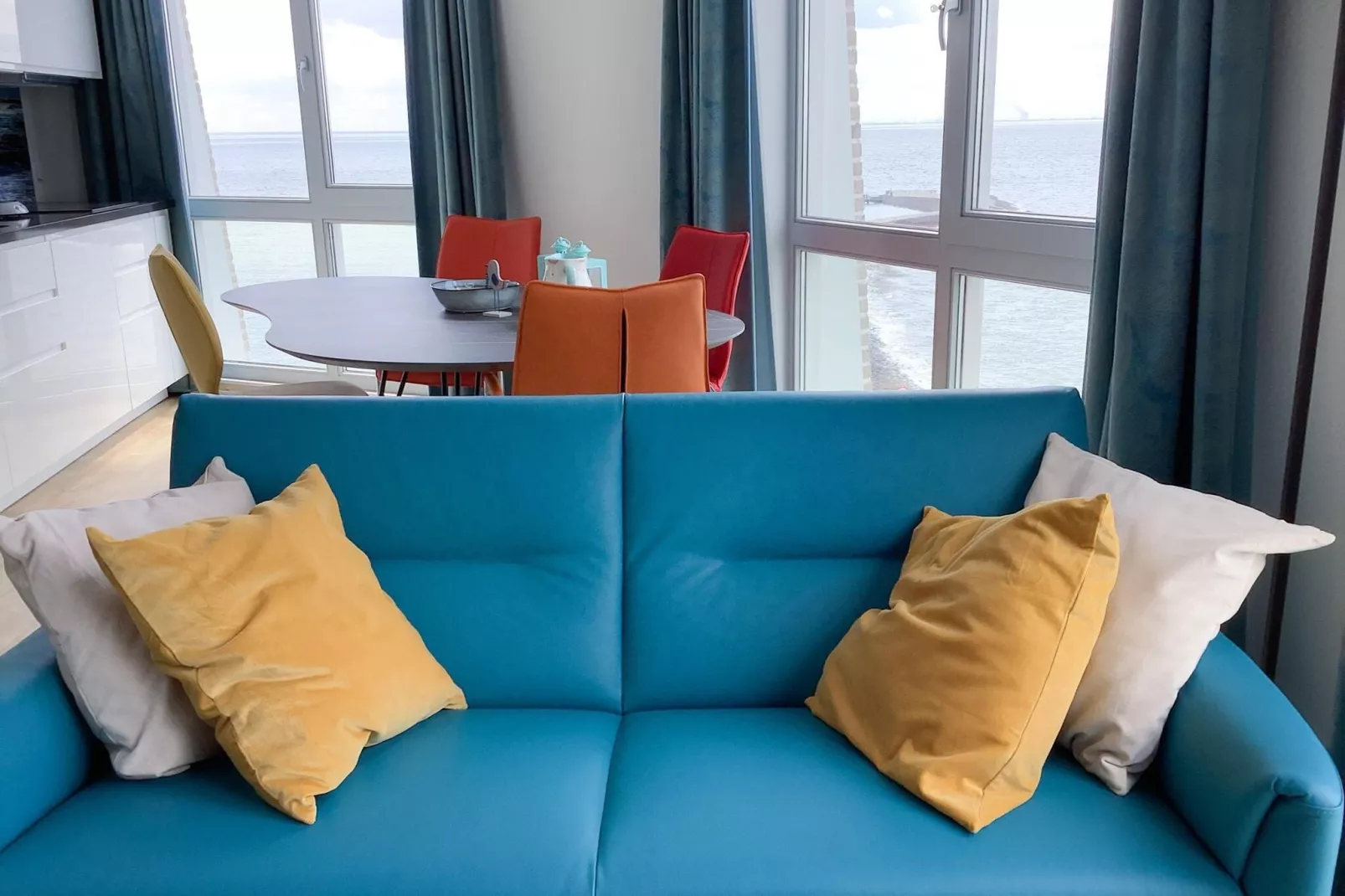 Casa Aqua-Living room